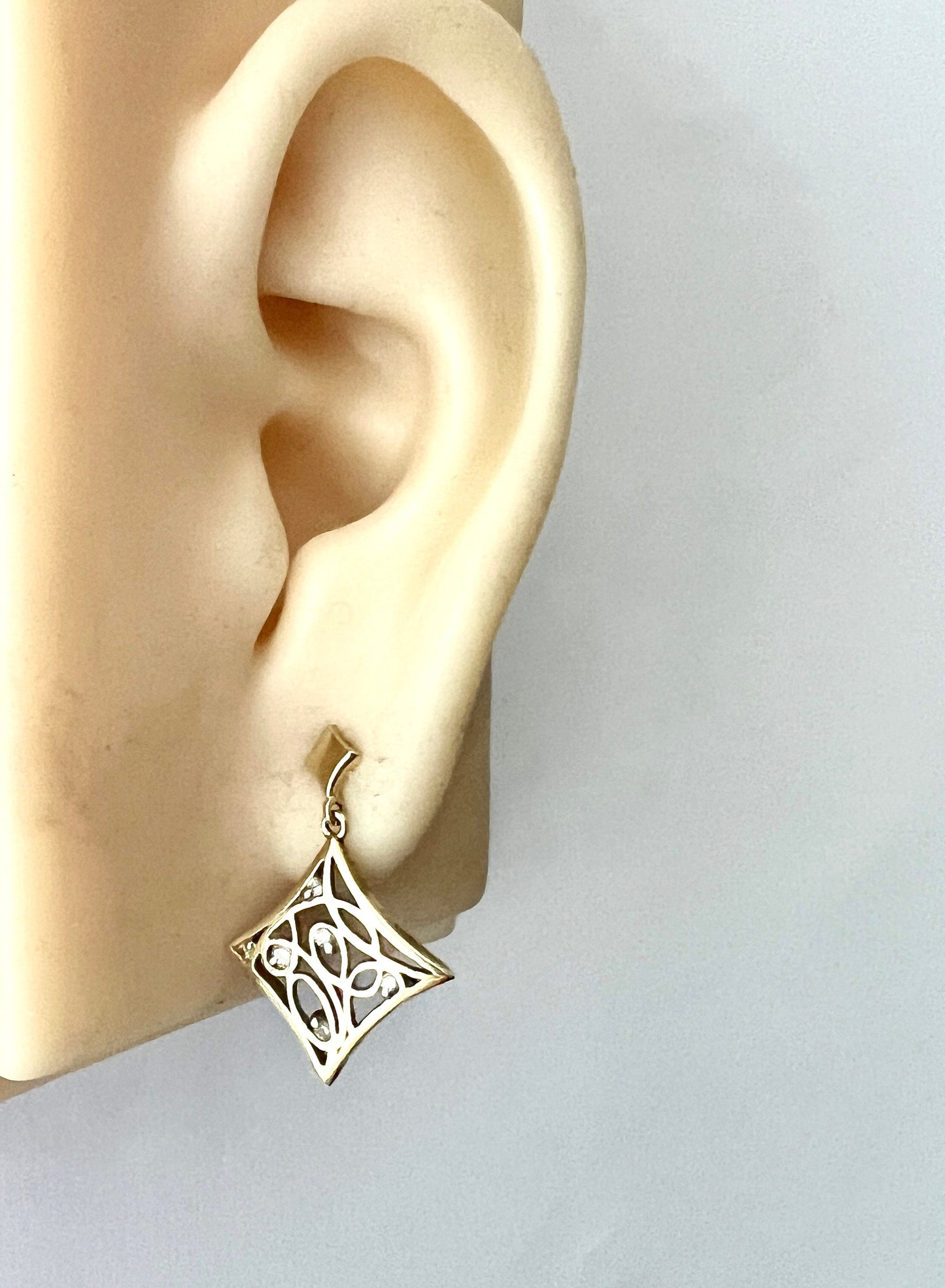 Vintage Diamond 18CT Gold Lattice Earrings