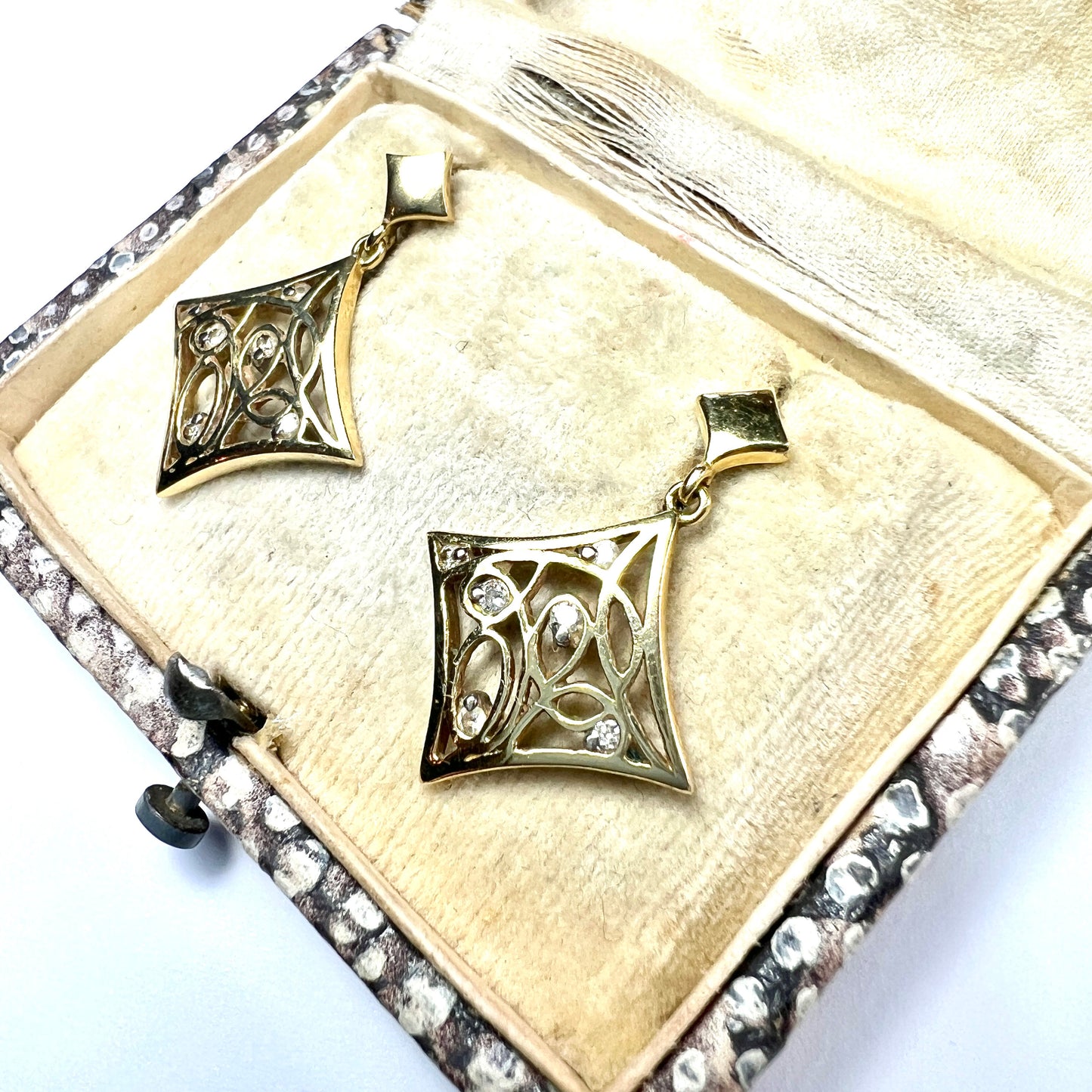 Vintage Diamond 18CT Gold Lattice Earrings