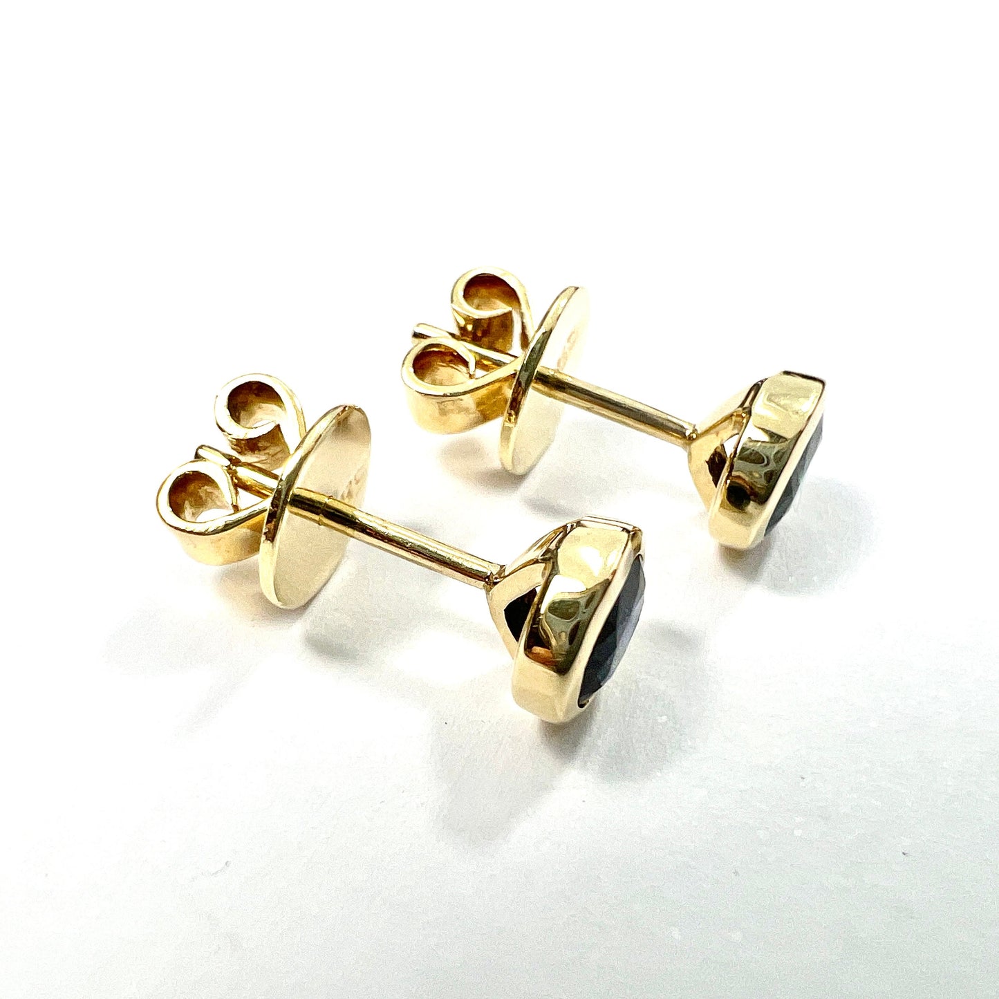 Vintage Sapphire 14CT Gold Oval Stud Earrings