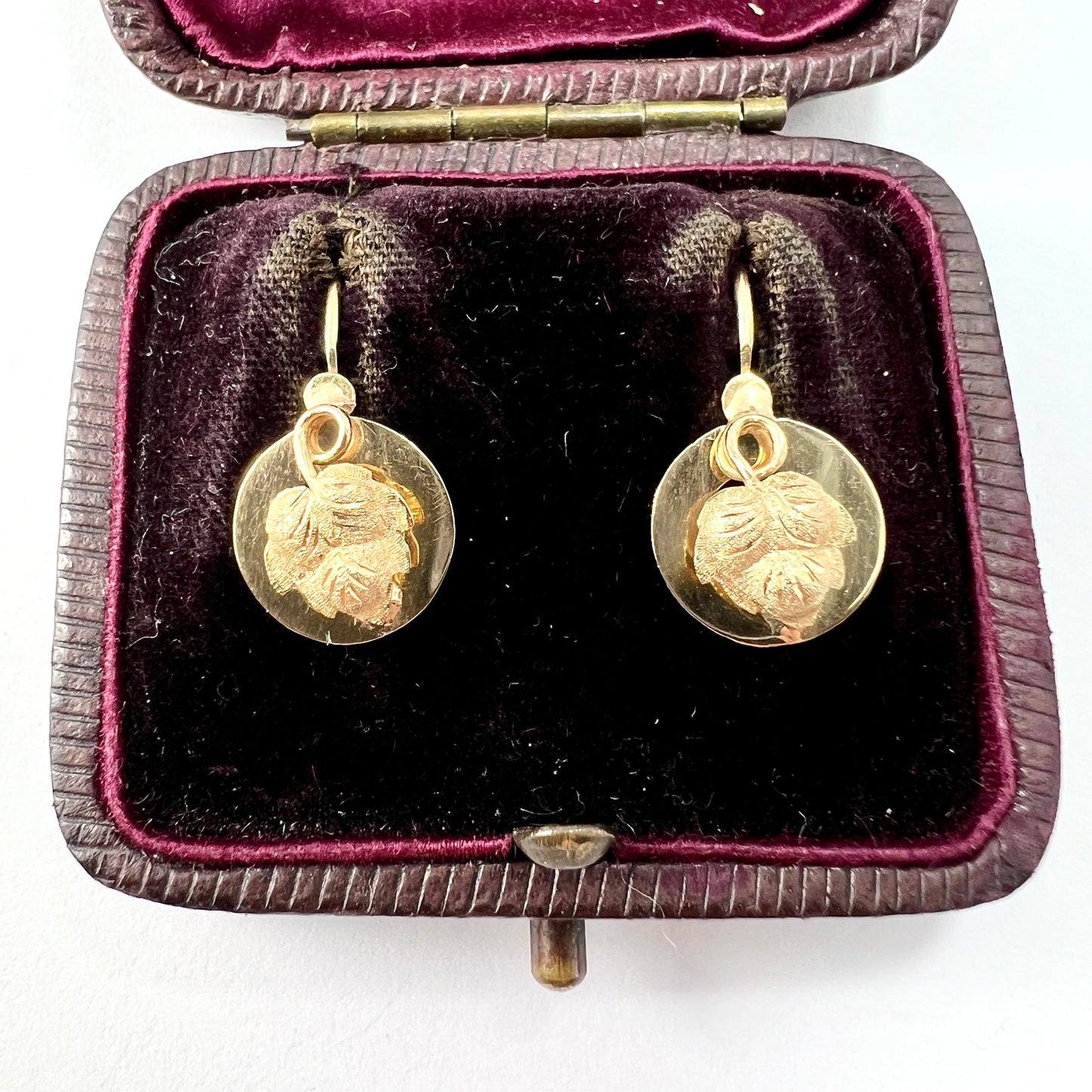 Victorian Art Nouveau 18CT Gold Vine Leaf Dormeuse Earrings