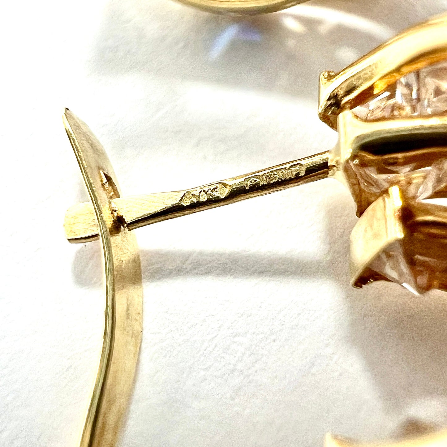 Vintage 18CT Gold Triple Hoop Huggie Earrings