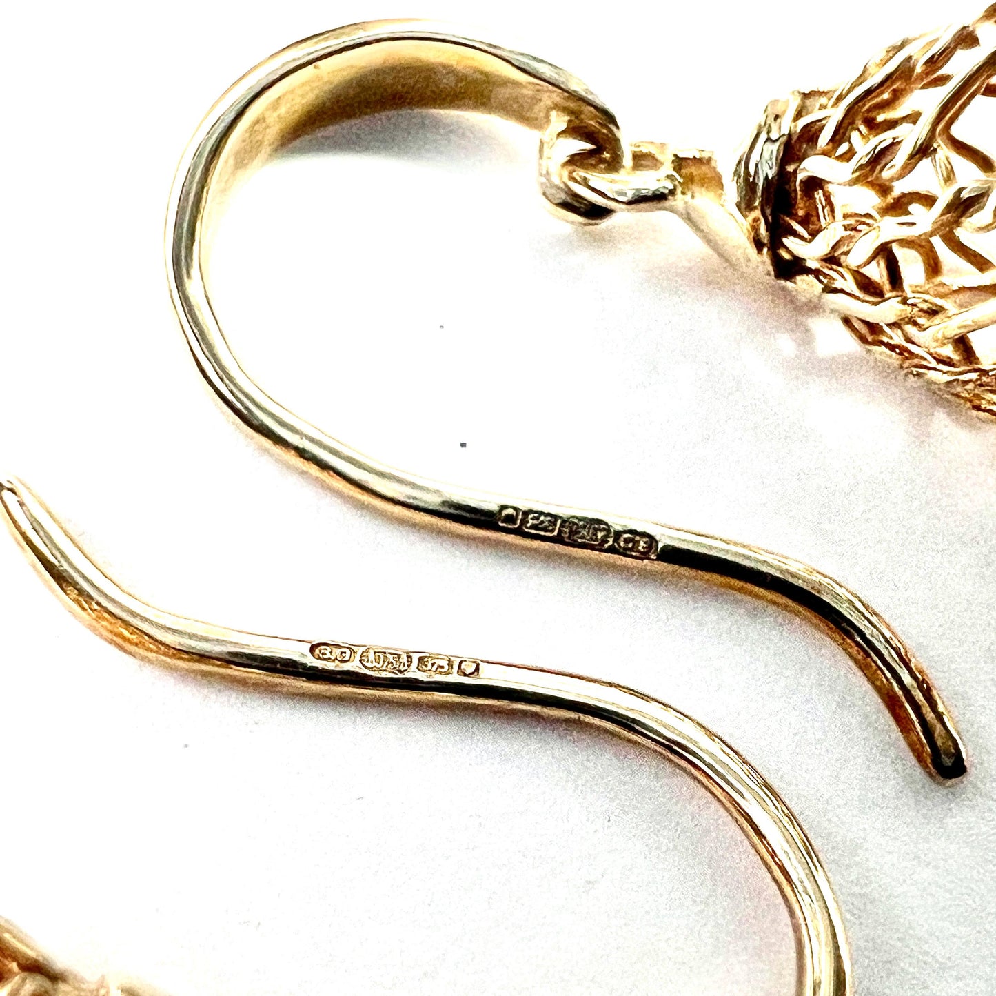 Vintage 9CT Gold Woven Mesh Teardrop Earrings
