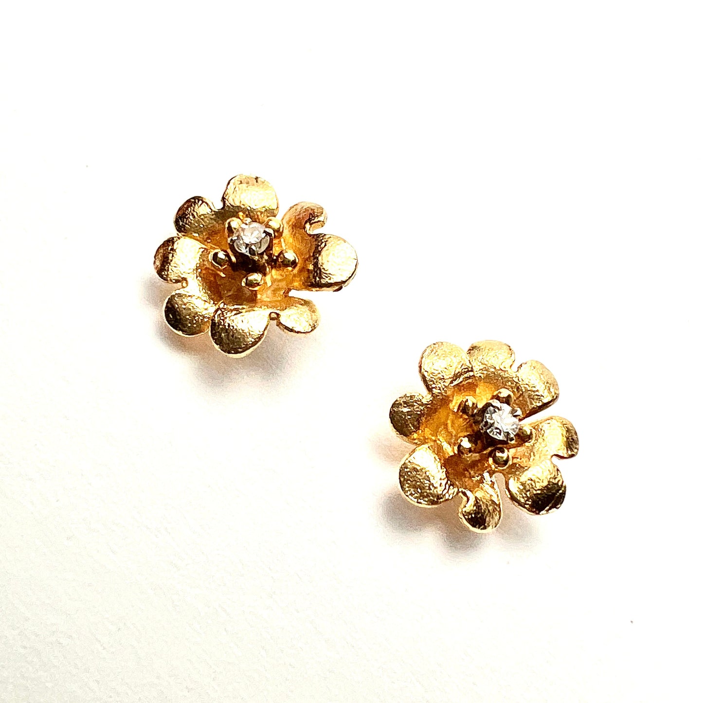 Vintage Diamond Flower Stud Earrings in 9CT Gold