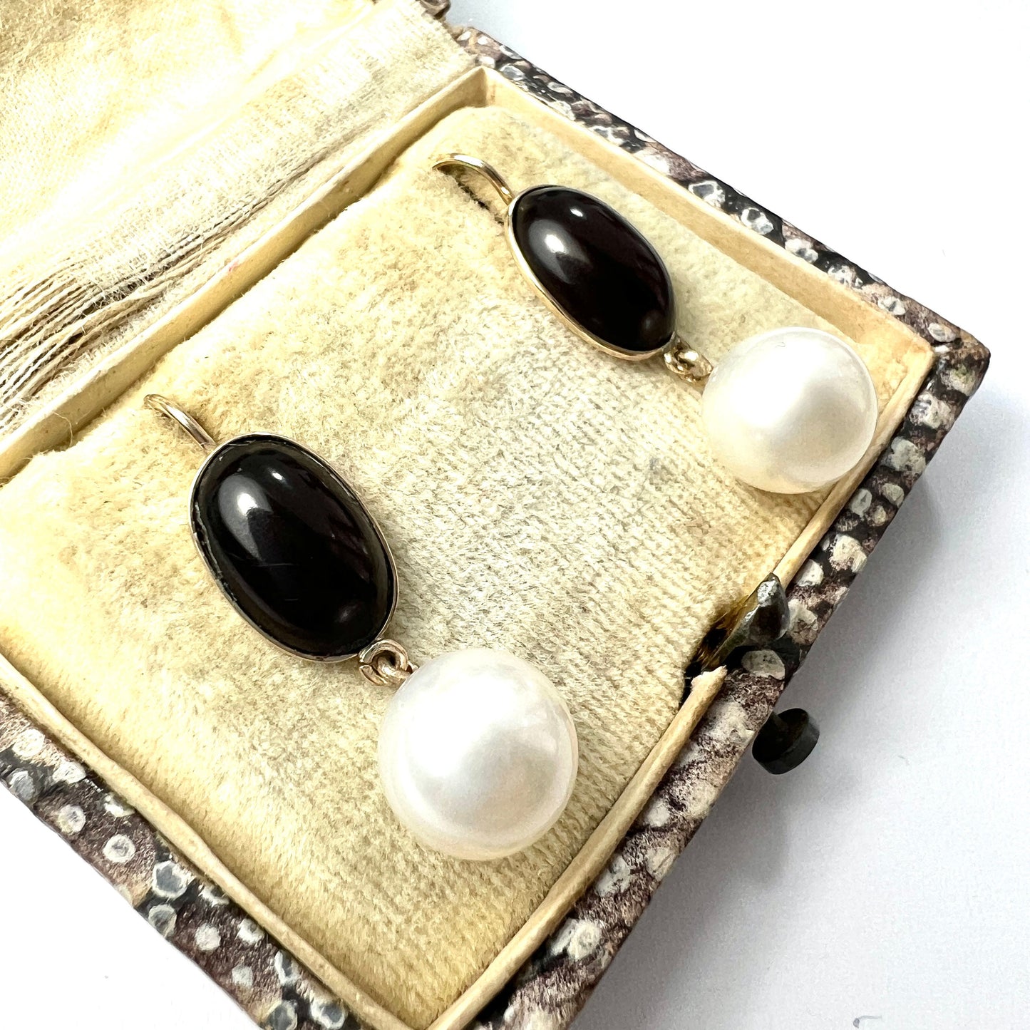 Victorian Garnet Pearl Drop Earrings in 9CT Gold