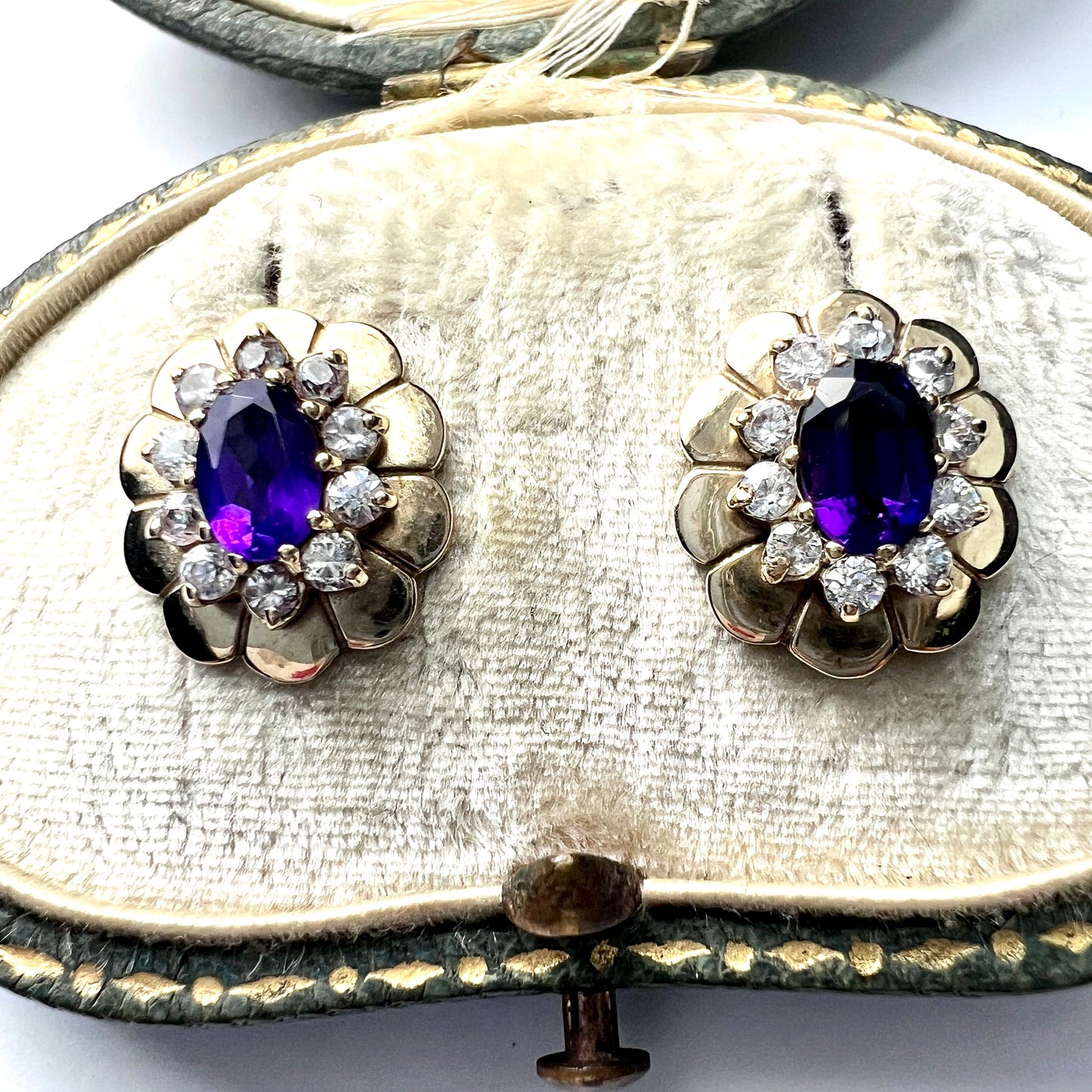 Vintage 9CT Gold Scalloped Amethyst Stud Earrings