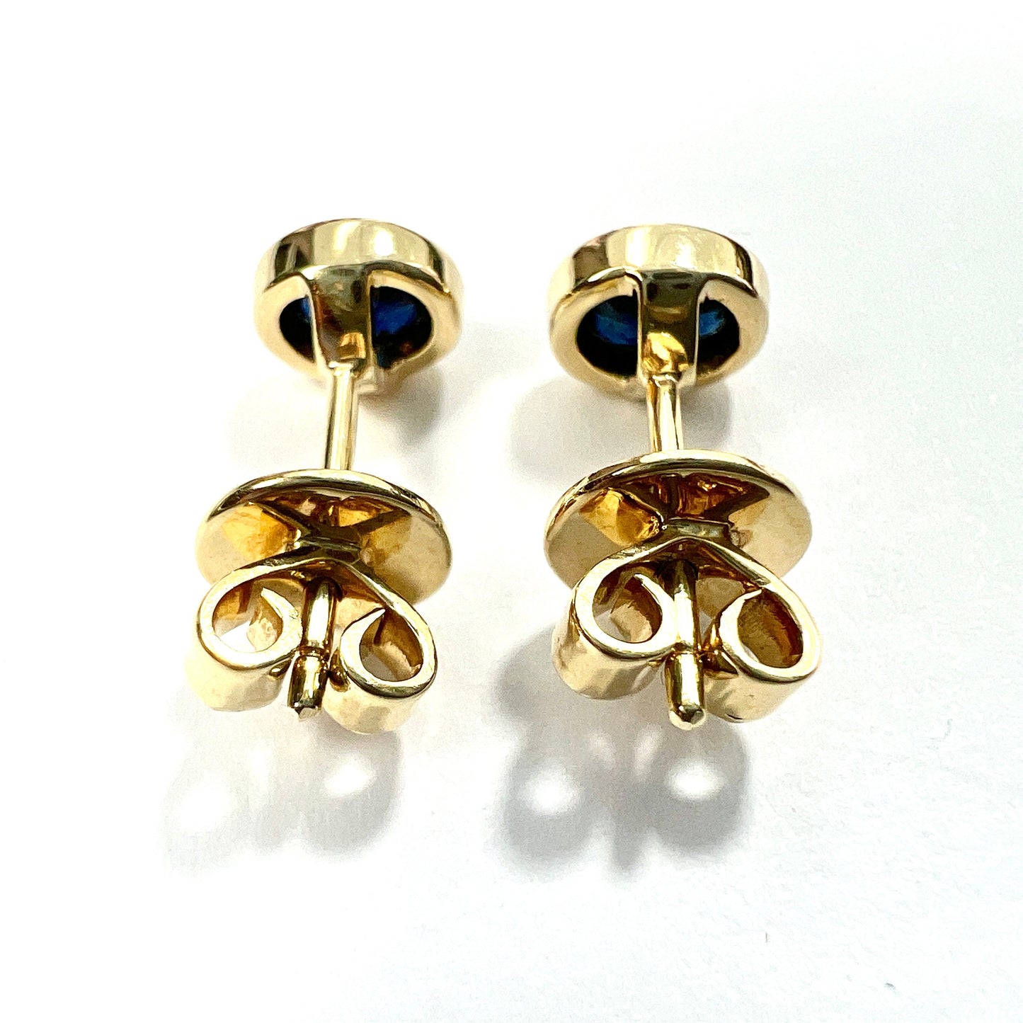 Vintage Sapphire 14CT Gold Oval Stud Earrings