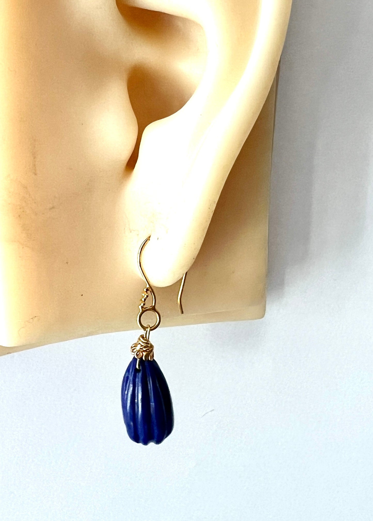 Vintage Solid 18CT Gold Lapis Lazuli Fluted Teardrop Earrings