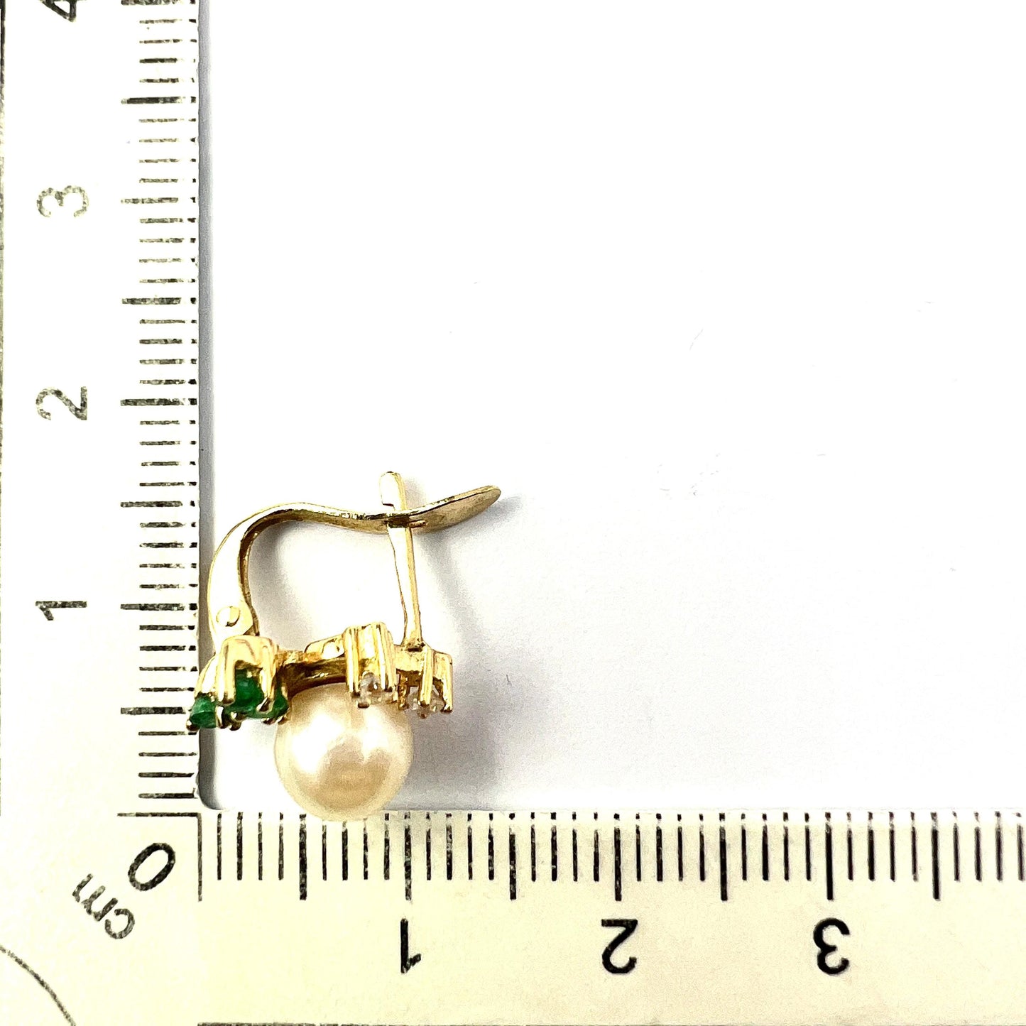 Vintage 18CT Gold Emerald, Diamond and Cultured Pearl Earrings