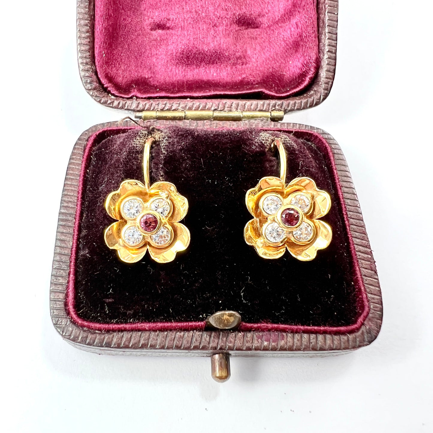 Vintage 18CT Gold WGI Certificated Ruby and Diamond Flower Earrings