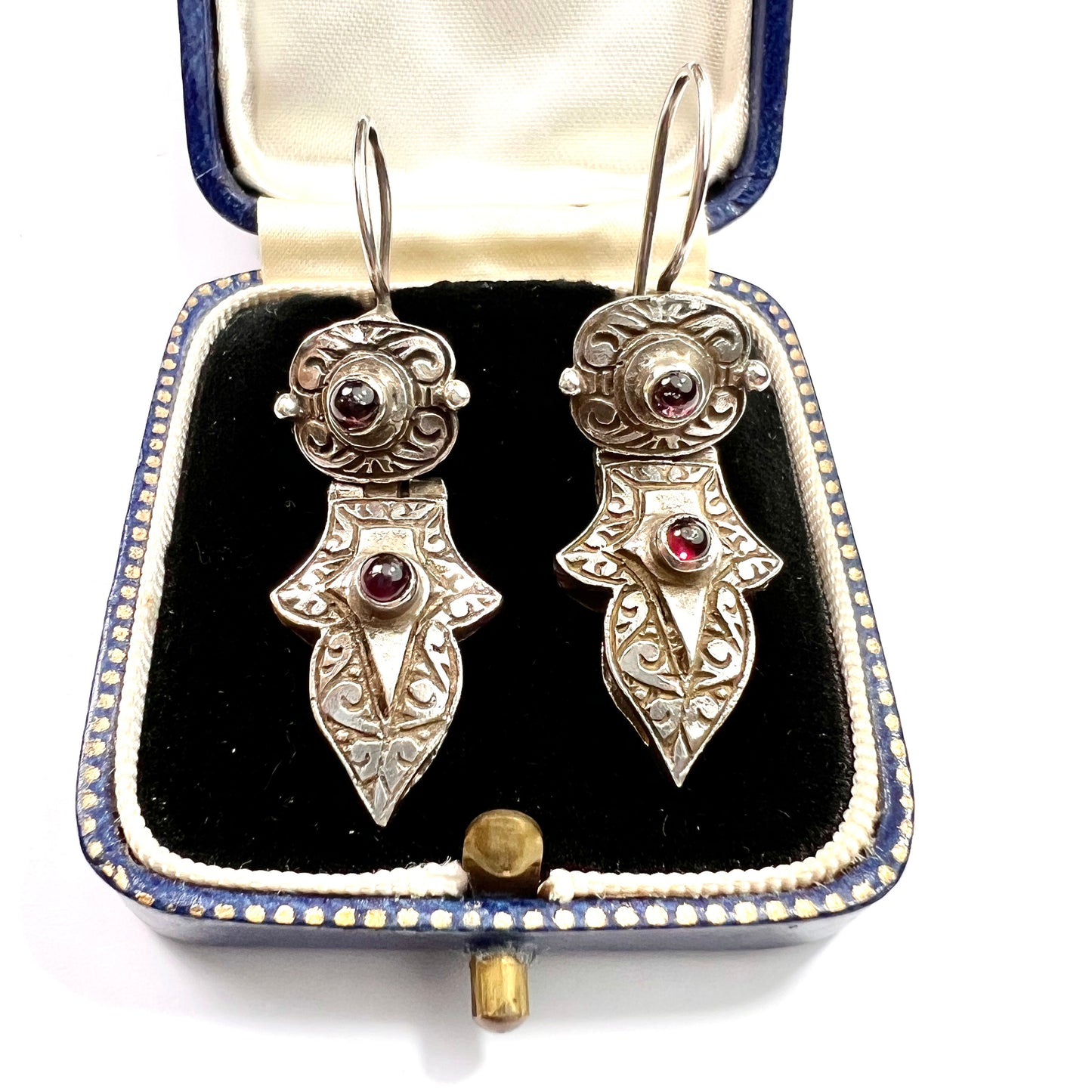 Vintage Garnet and Sterling Silver Byzantine Chain Necklace, Earrings, Bracelet