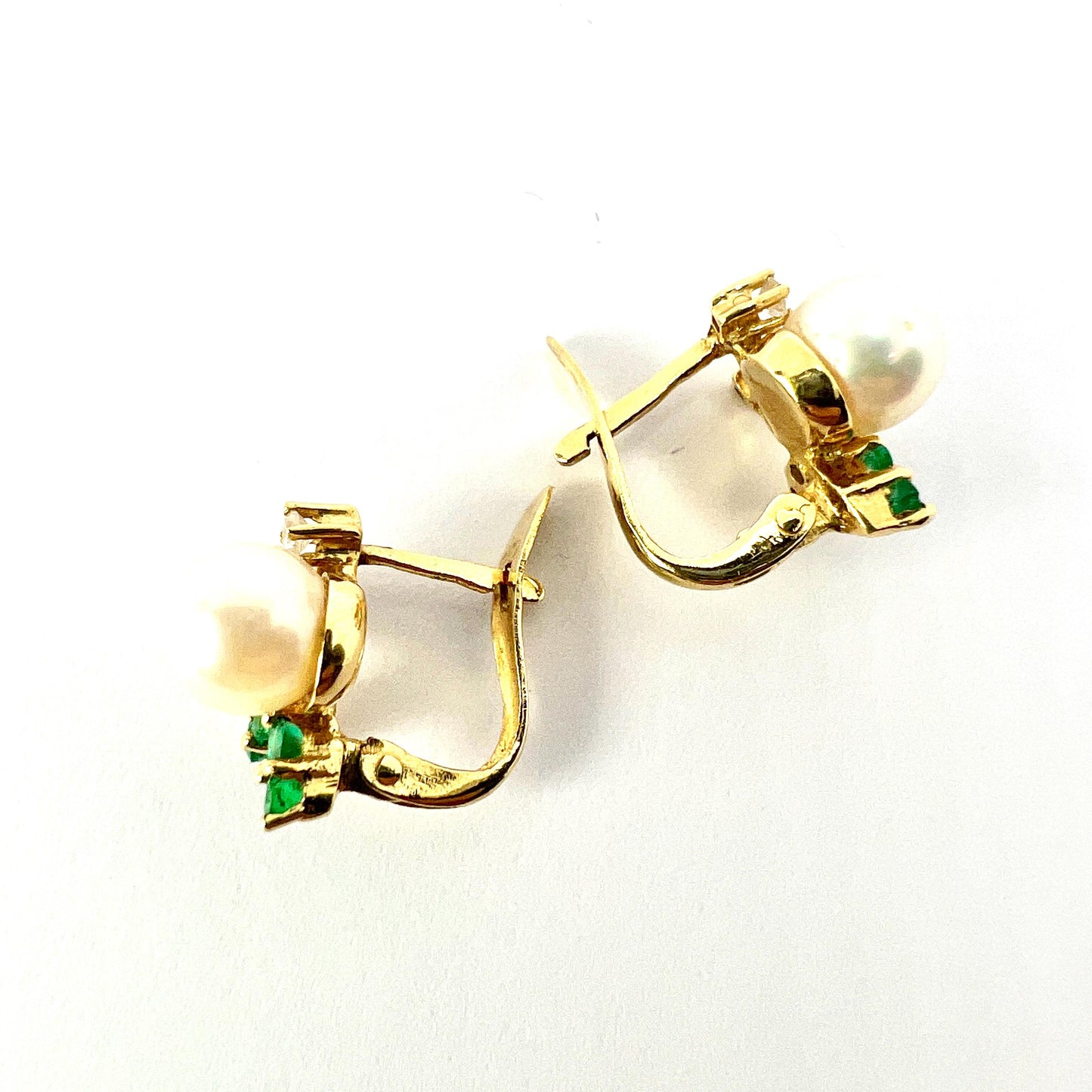 Vintage 18CT Gold Emerald, Diamond and Cultured Pearl Earrings