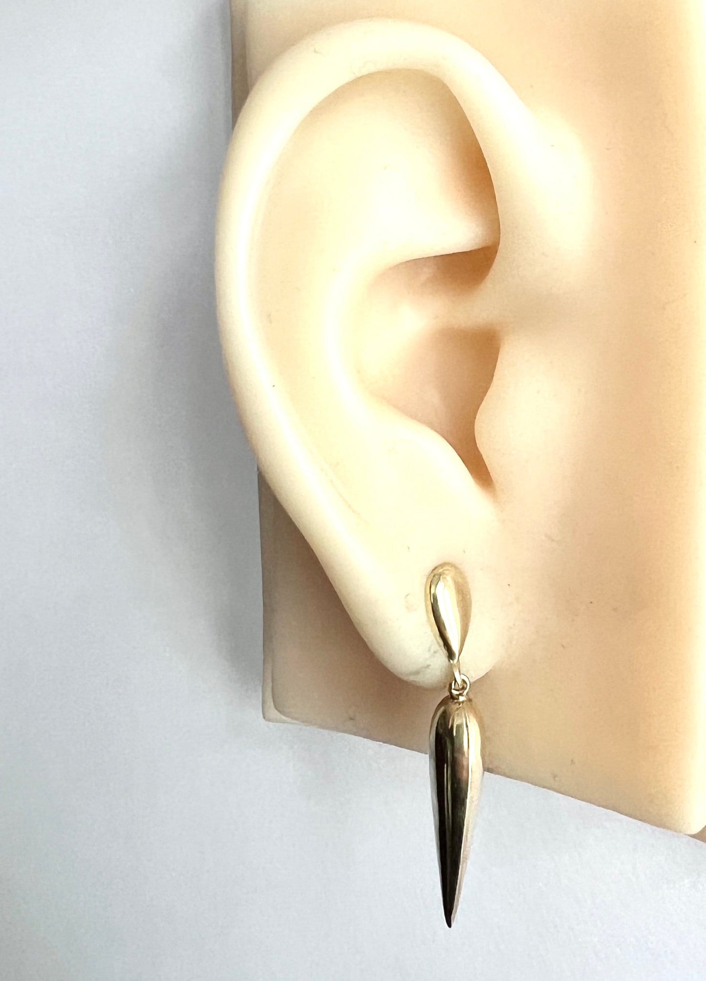 Vintage 9CT Gold Pointed Torpedo Earrings