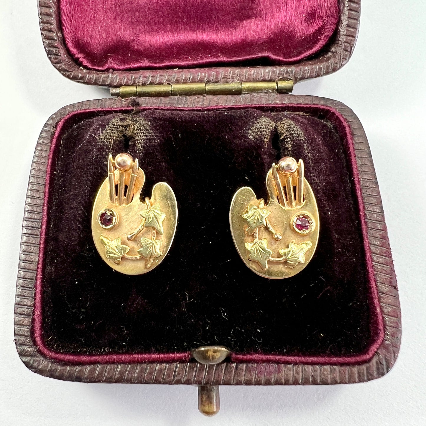 Rare Victorian Ruby 9CT Gold Artists Palette Earrings