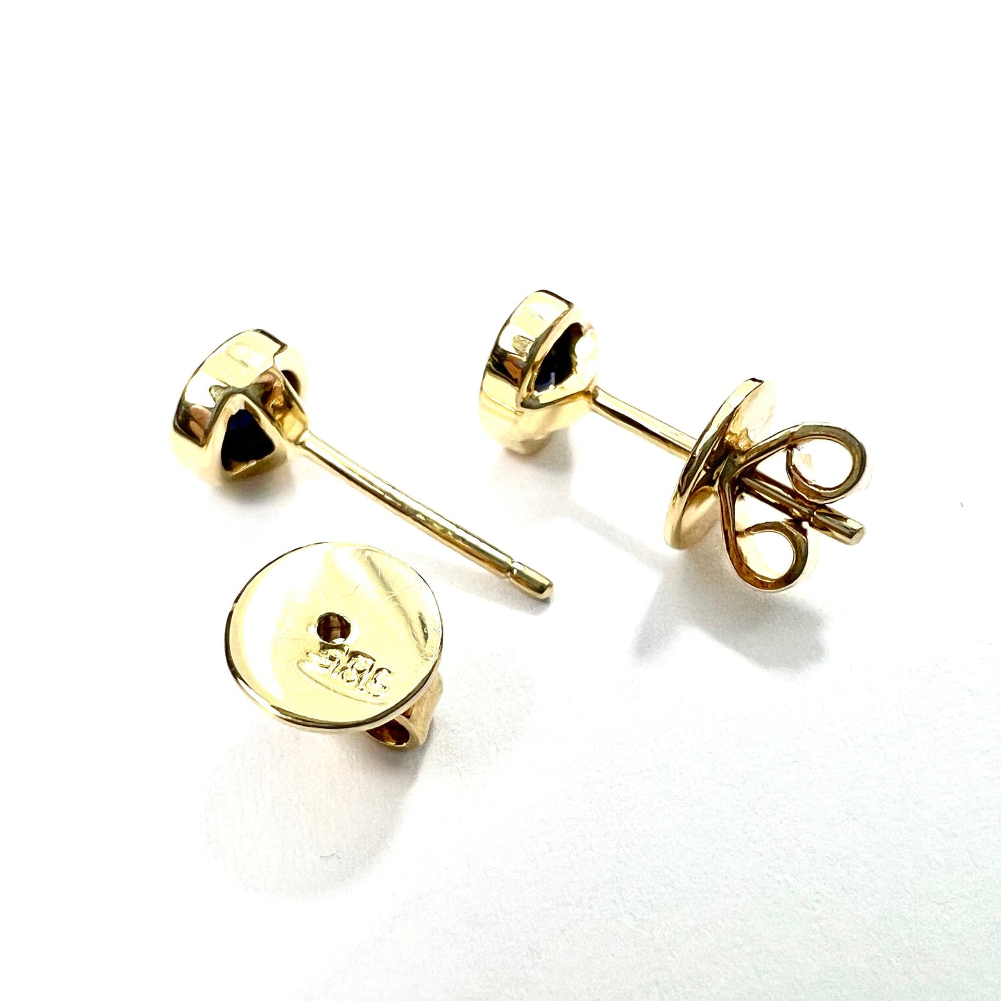 Vintage Sapphire 14CT Gold Oval Stud Earrings