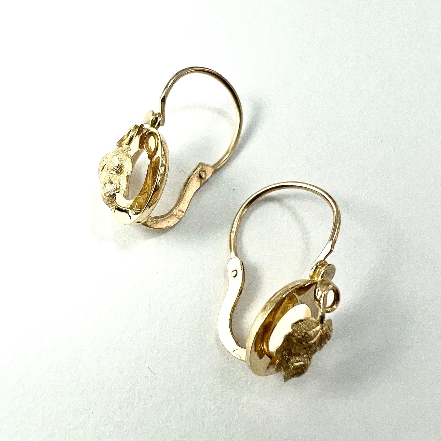 Victorian Art Nouveau 18CT Gold Vine Leaf Dormeuse Earrings