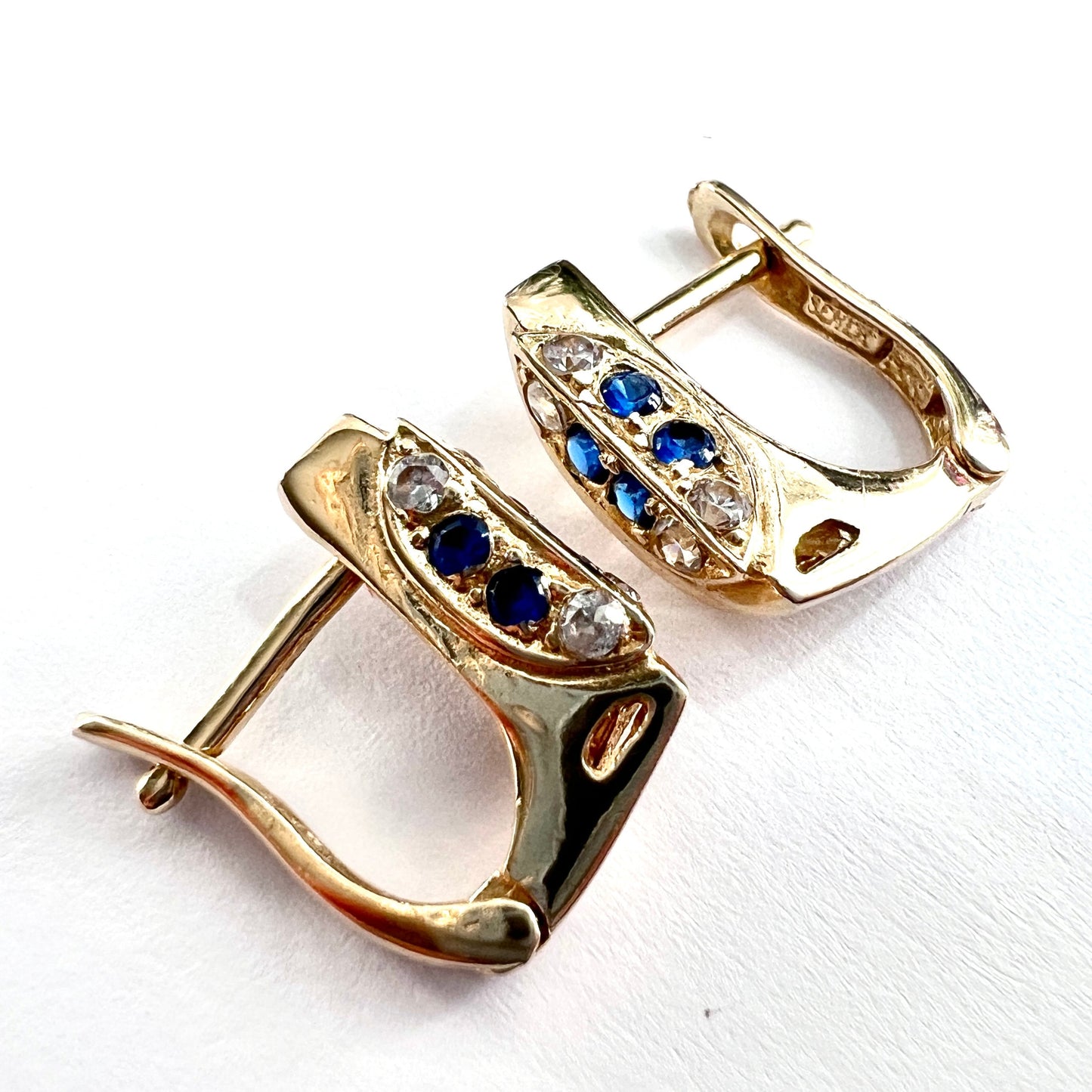 Vintage 14CT Gold Half Moon Huggie Earrings