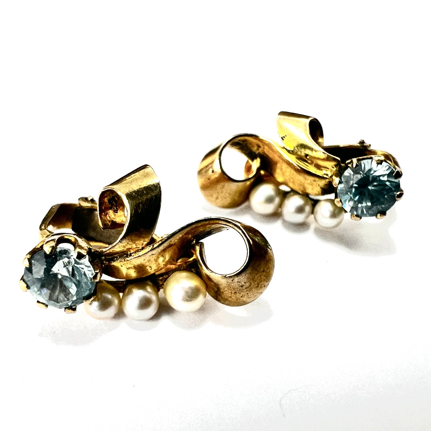 Vintage 1940s Blue Zircon and Pearl 9CT Gold Ear Clips