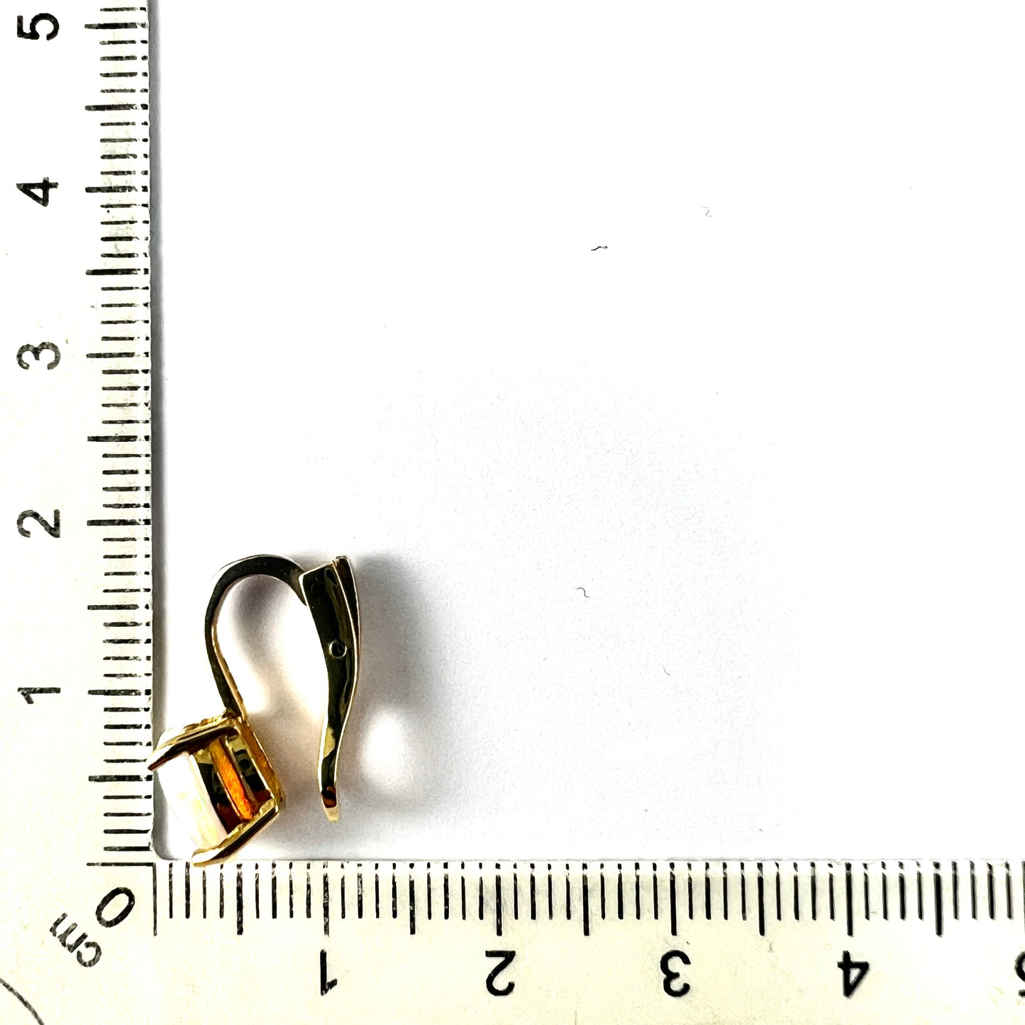 Vintage 18CT Gold Opal Ear Clips