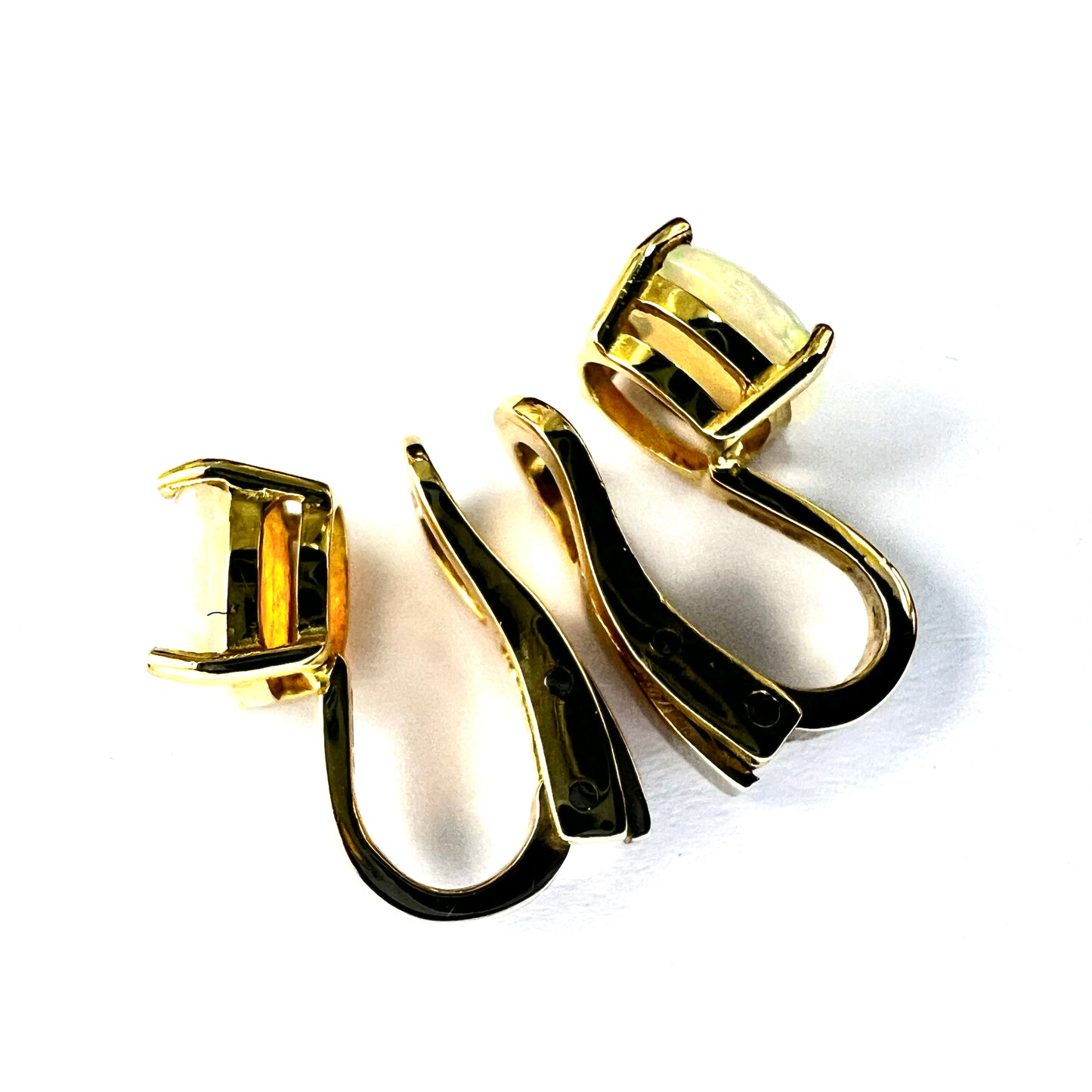Vintage 18CT Gold Opal Ear Clips