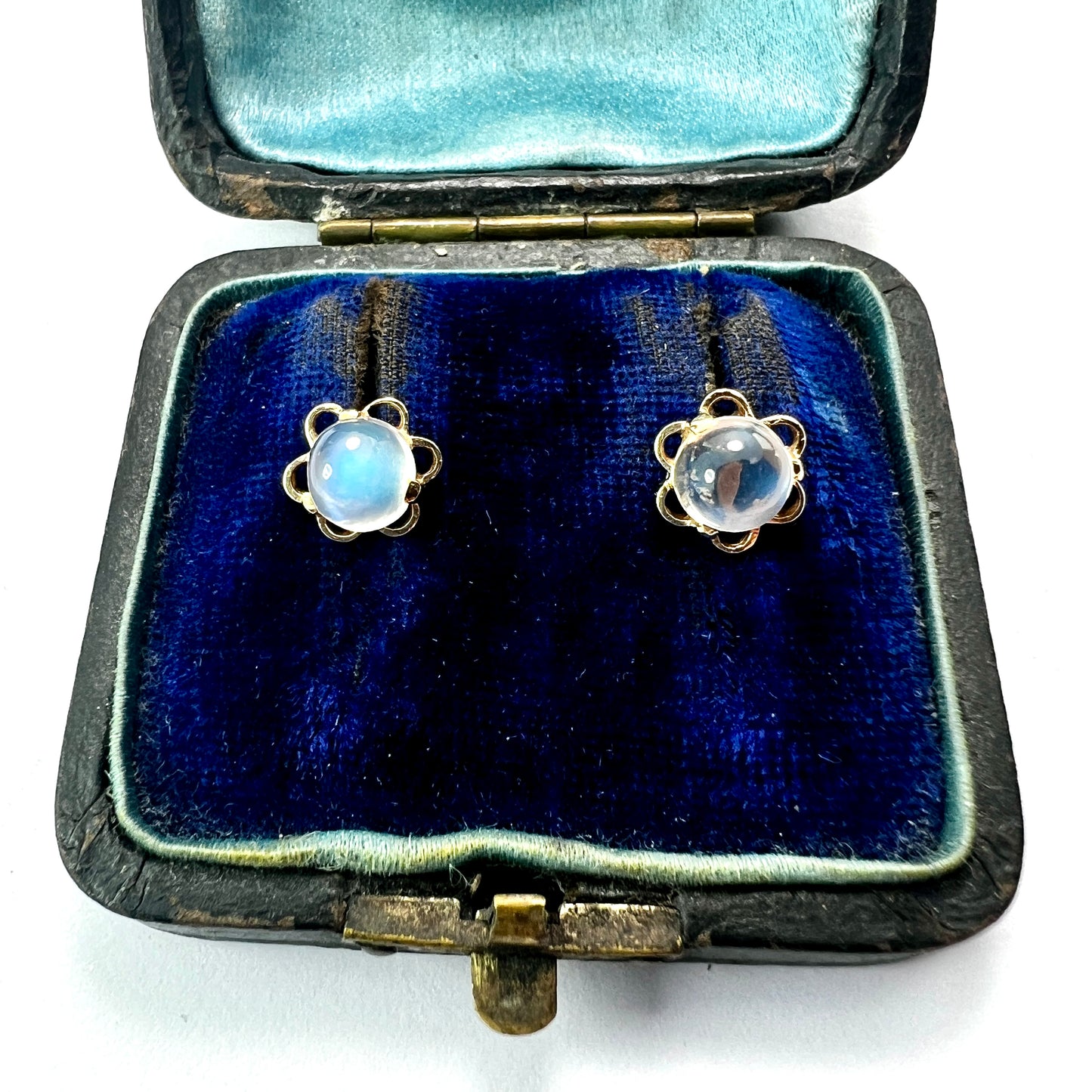 Vintage 9CT Gold Moonstone Flower Stud Earrings