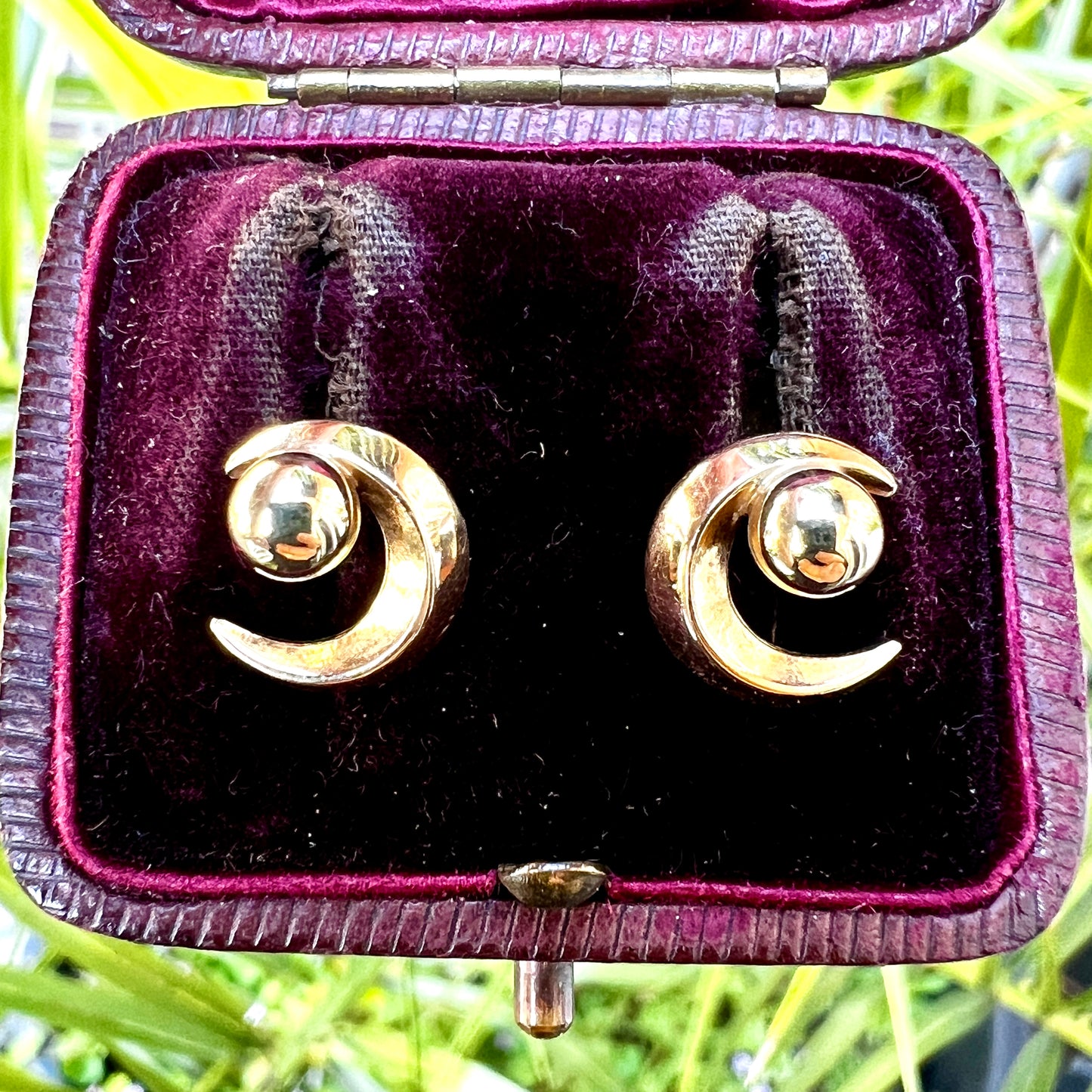 Vintage 9CT Gold Crescent Moon Stud Earrings
