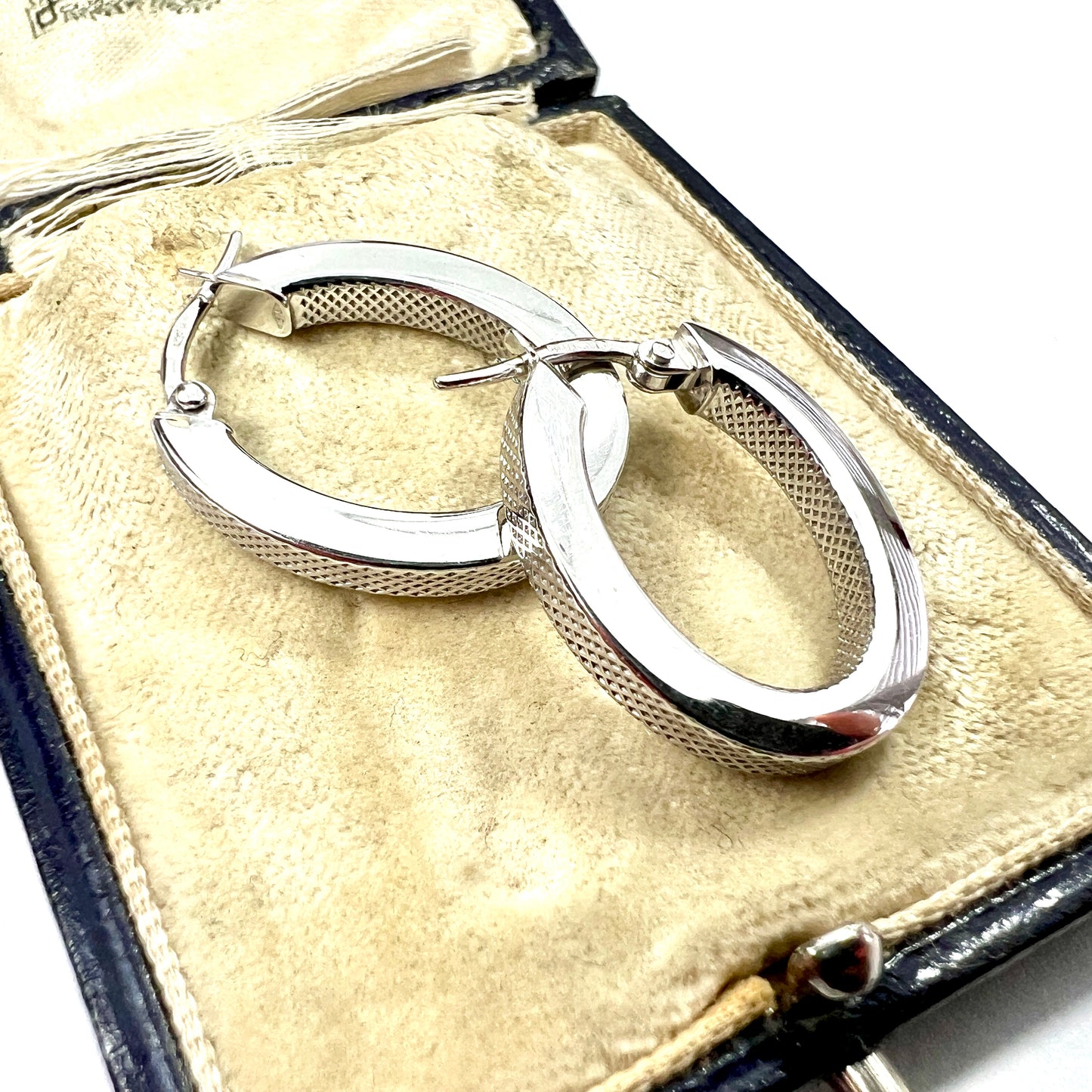 Vintage 9CT White Gold Latch Hoop Earrings
