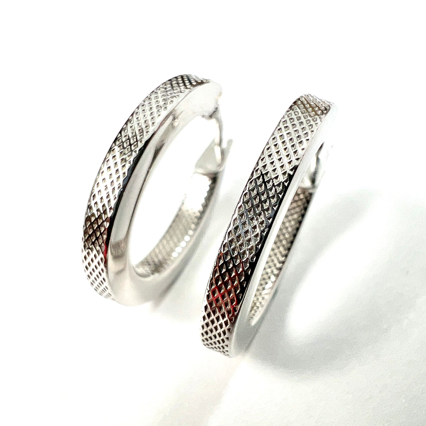 Vintage 9CT White Gold Latch Hoop Earrings