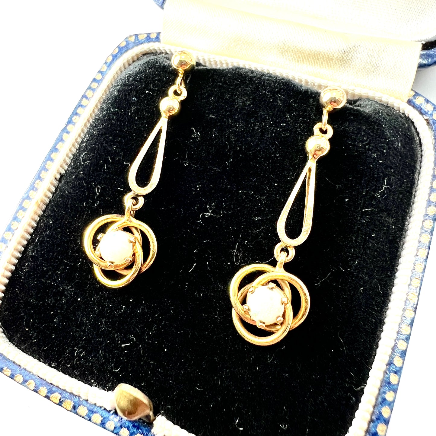 Vintage 9CT Gold Knot Opal Teardrop Earrings