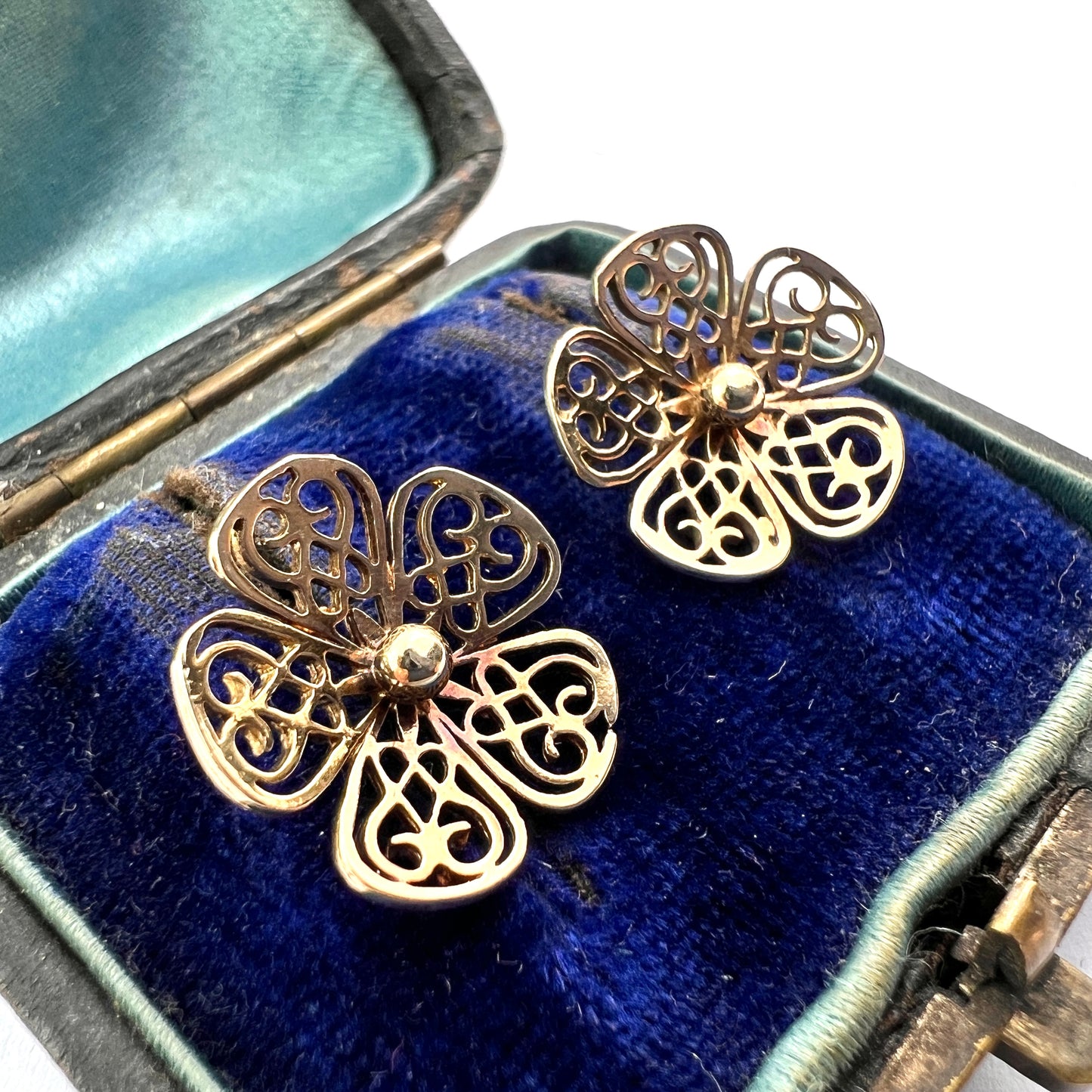 Large Vintage 9CT Gold Flower Stud Earrings