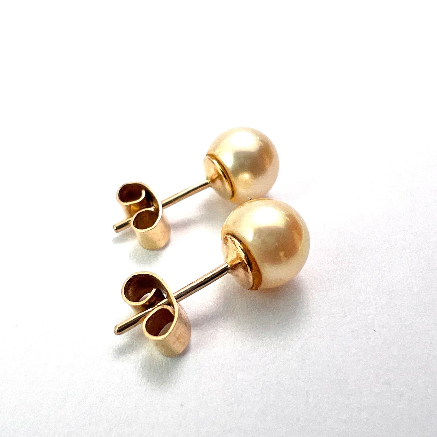 Vintage Cultured Pearl Stud Earrings in 9CT Gold