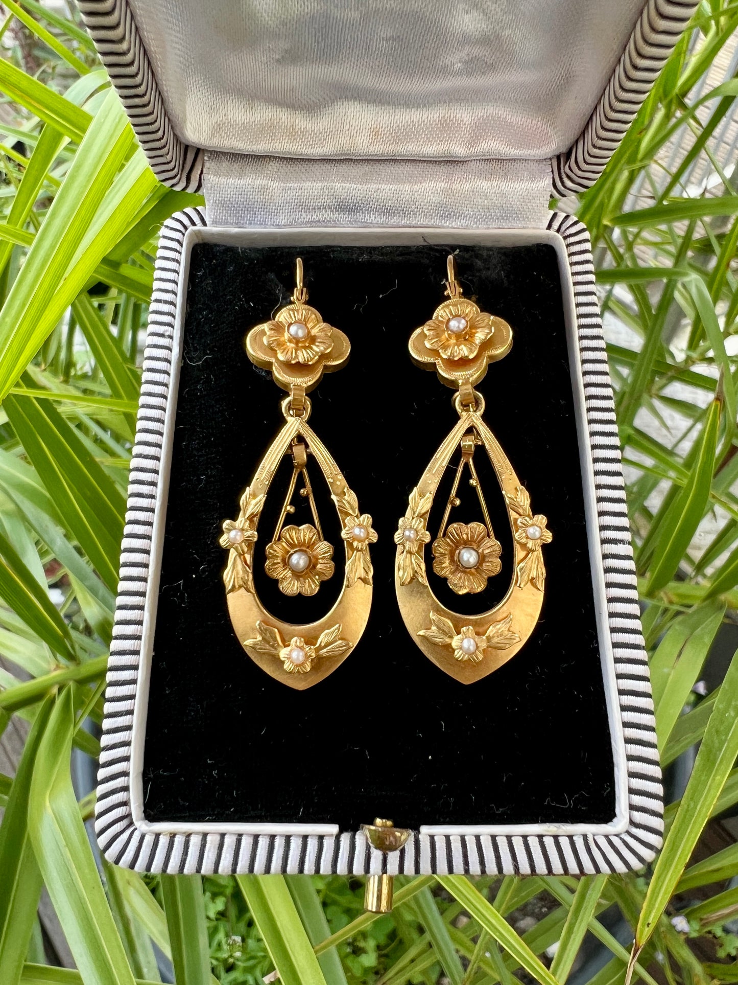 Late Victorian Gold and Pearl Flower Earrings