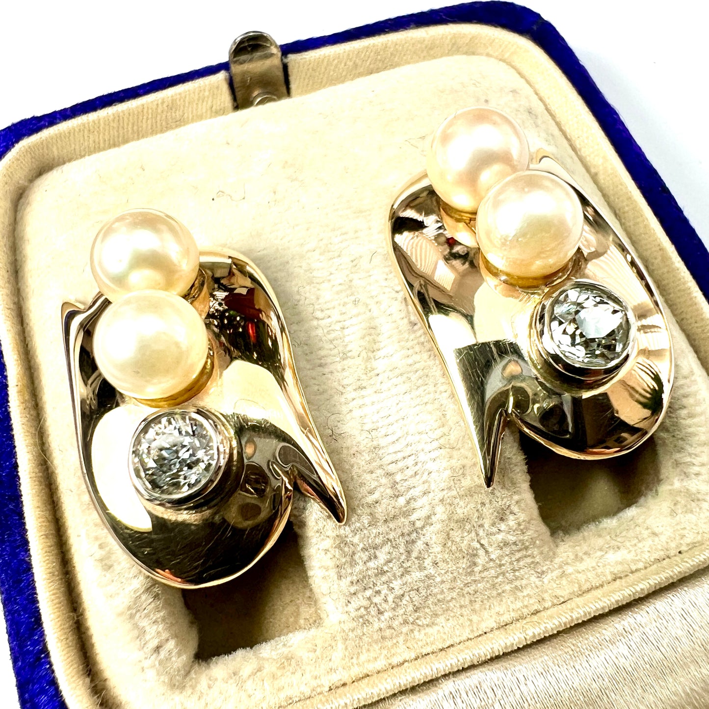 Vintage 18CT Gold Diamond and Pearl Earrings