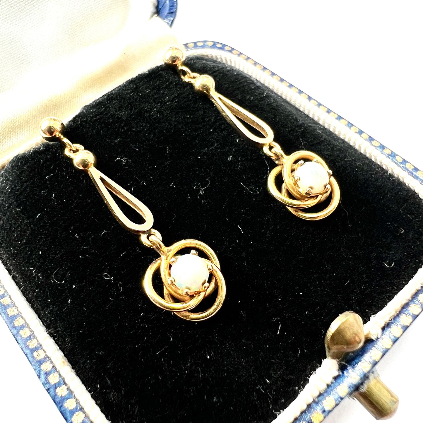 Vintage 9CT Gold Knot Opal Teardrop Earrings