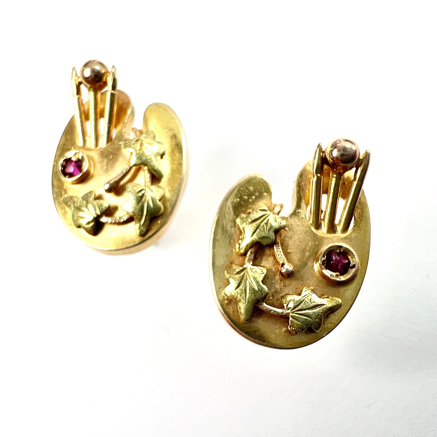 Rare Victorian Ruby 9CT Gold Artists Palette Earrings