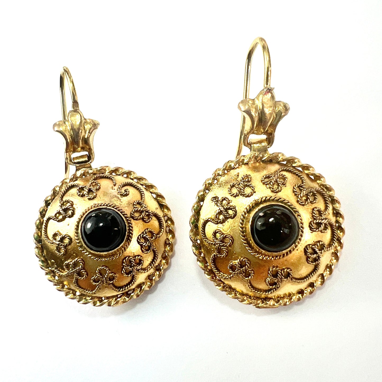 Victorian 15CT Gold Domed Banded Agate Earrings
