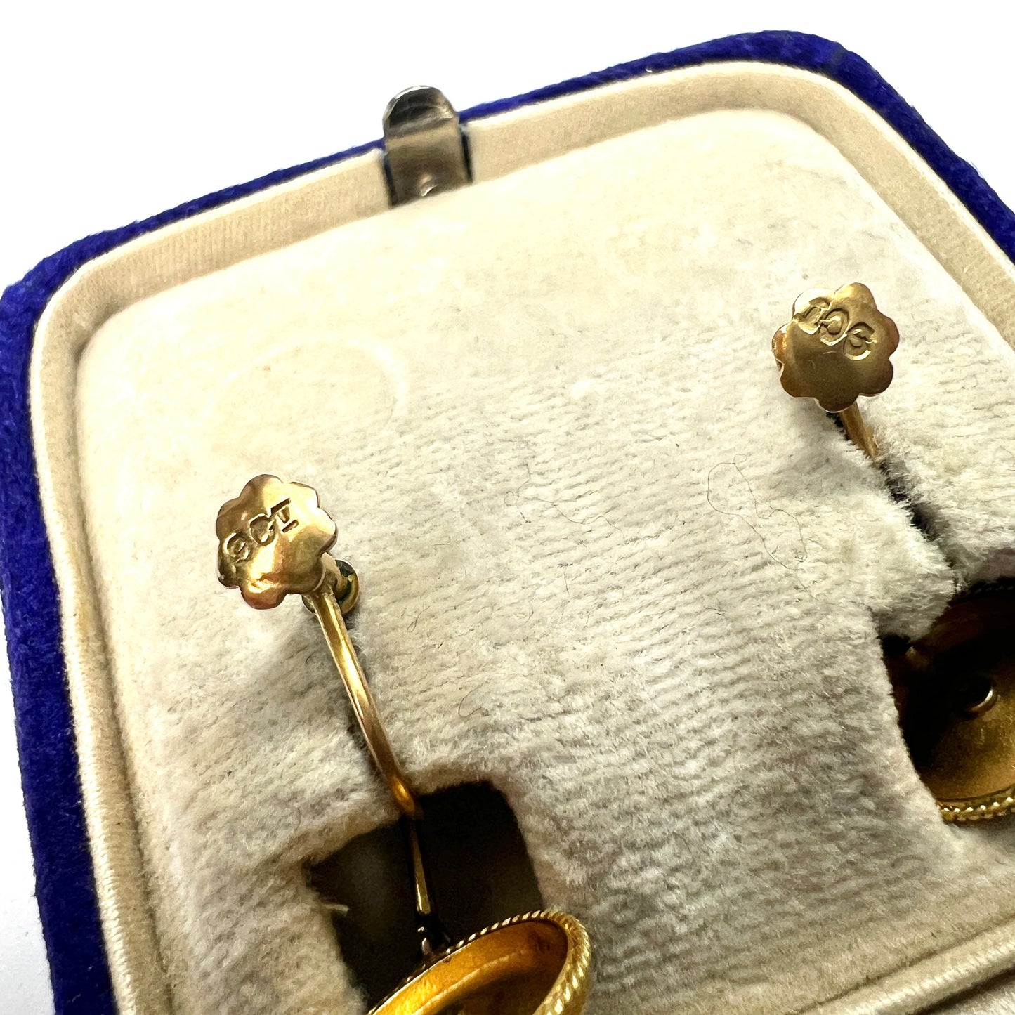 Victorian Gold Dome Drop Screwback Earrings