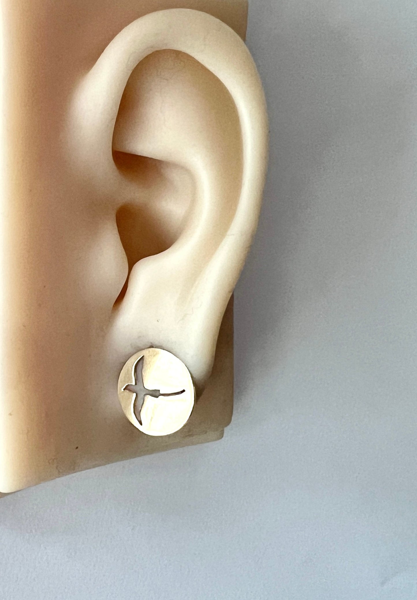 Vintage 14CT Gold Longtail Bird Disc Earrings