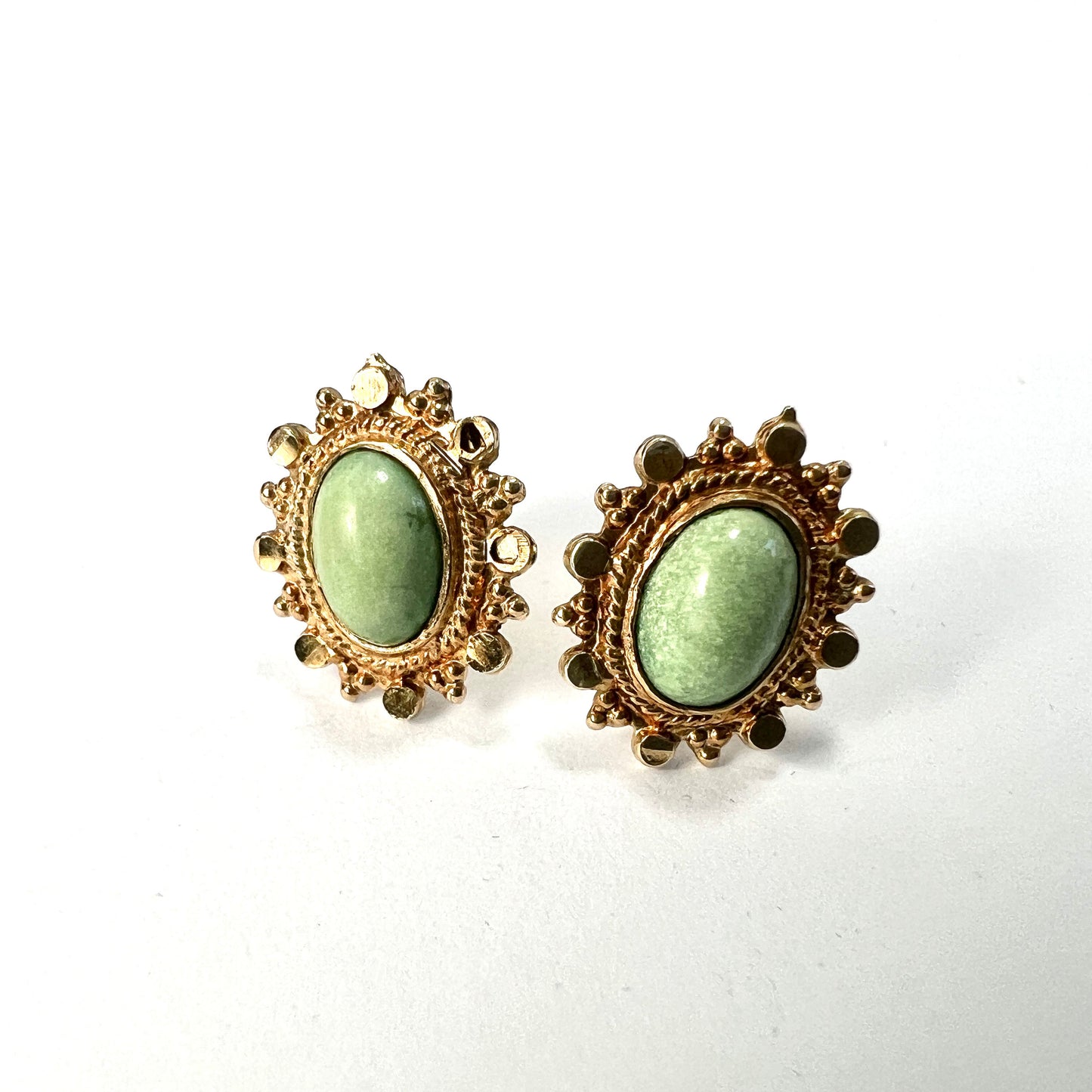 Vintage 9CT Gold Oval Green Cabochon Stud Earrings