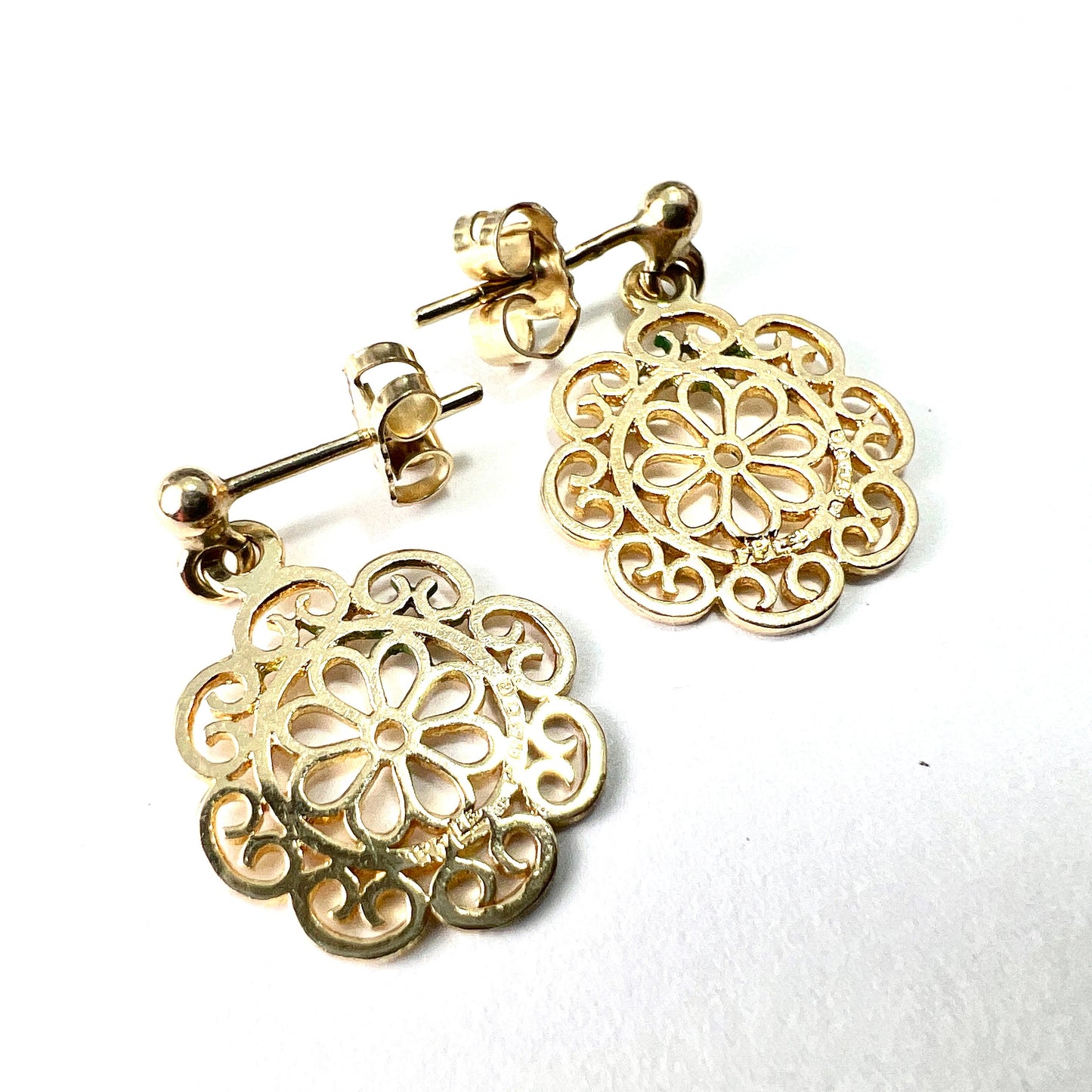Vintage 9CT Gold Floral Mandala Earrings