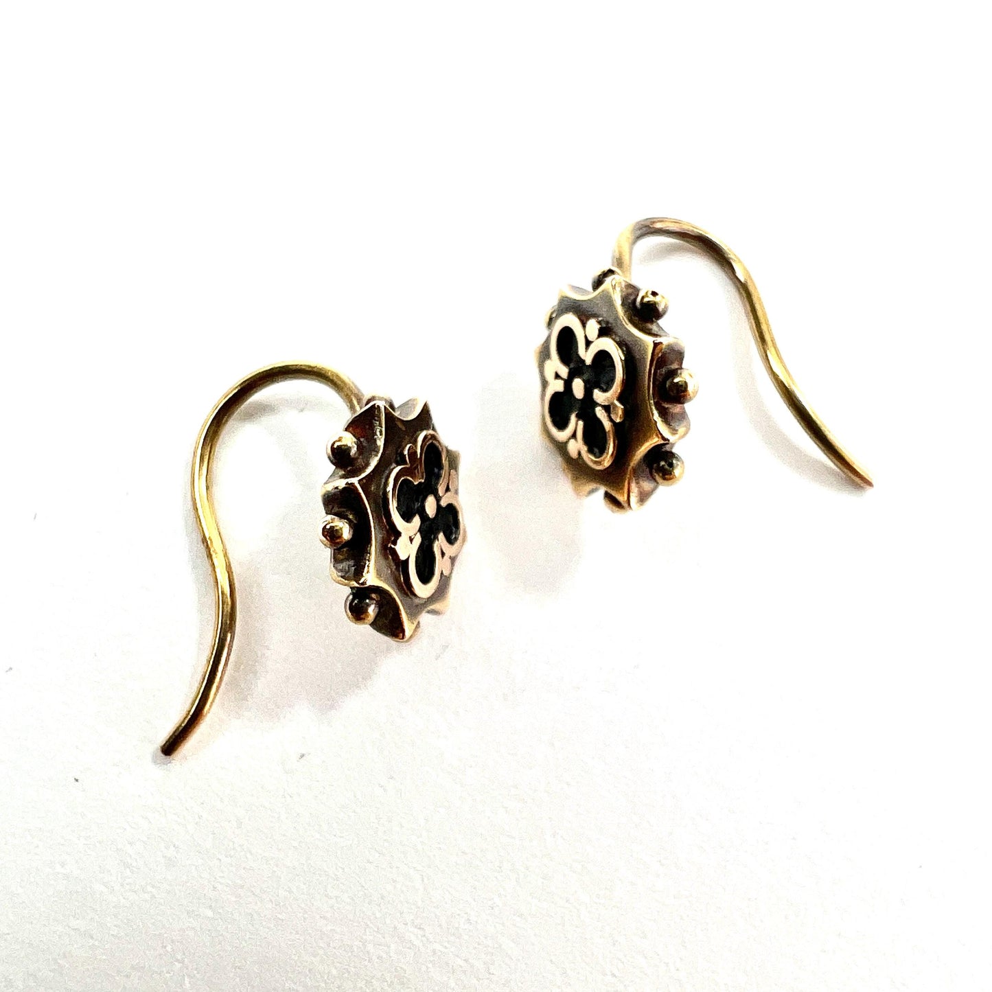 Tiny Victorian 15CT Gold Quatrefoil Enamel Earrings