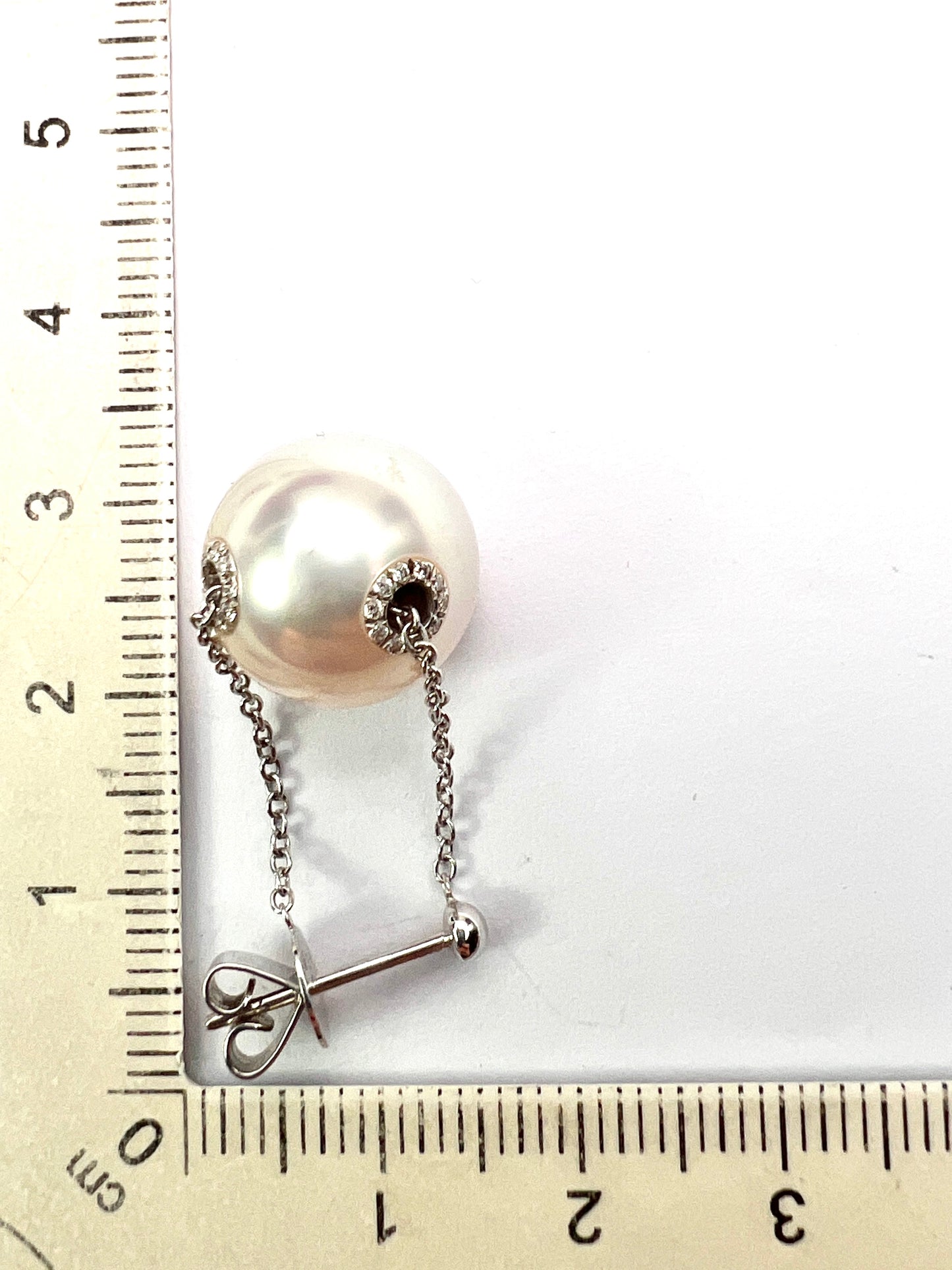 Vintage 18CT Gold Diamond and Pearl Threadthrough Chain Earrings