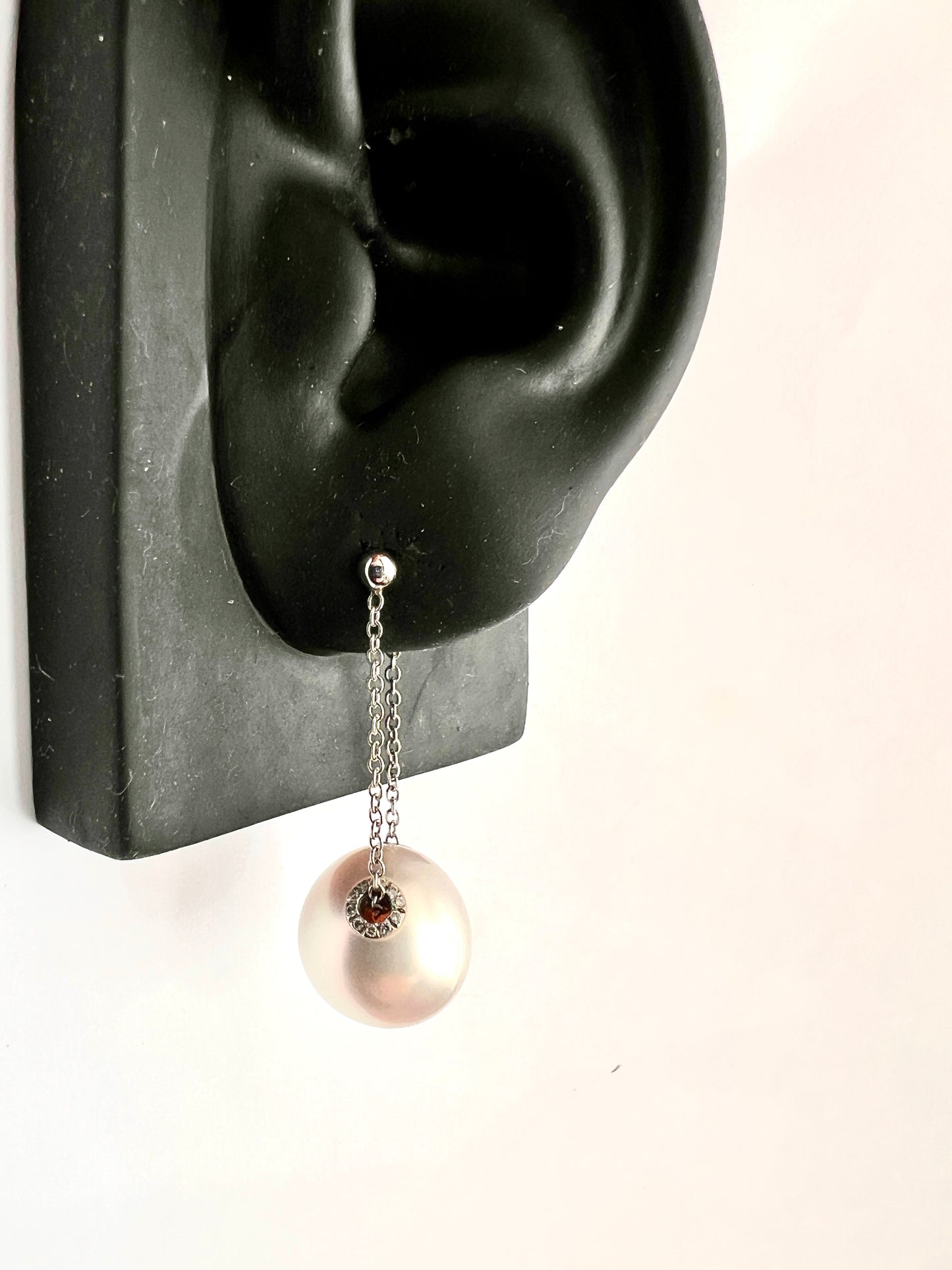 Vintage 18CT Gold Diamond and Pearl Threadthrough Chain Earrings