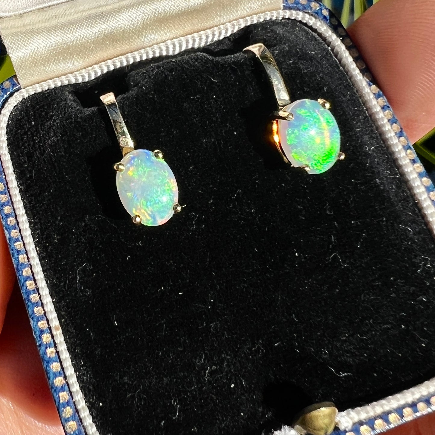 Vintage 18CT Gold Opal Ear Clips