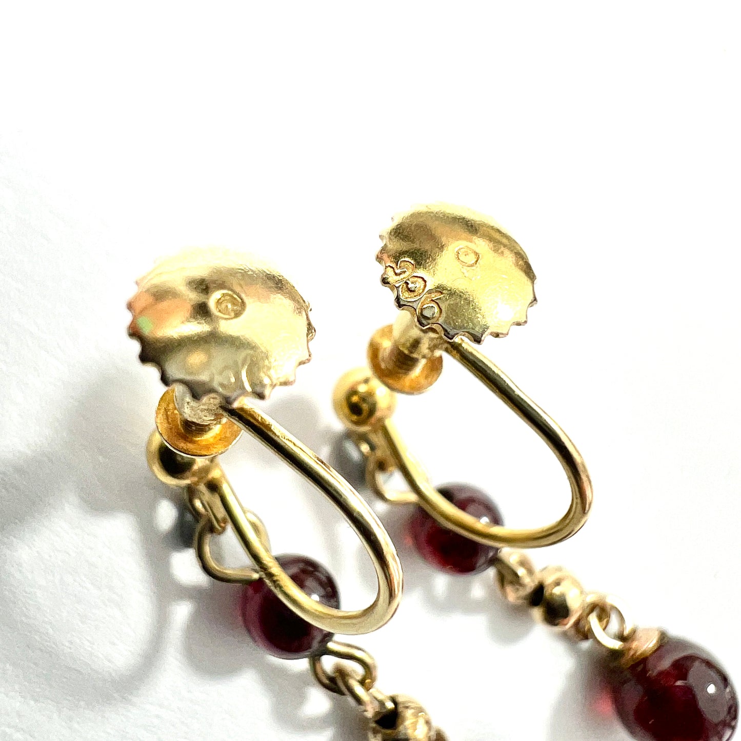 Edwardian Garnet Bead 9CT Gold Screwback Earrings
