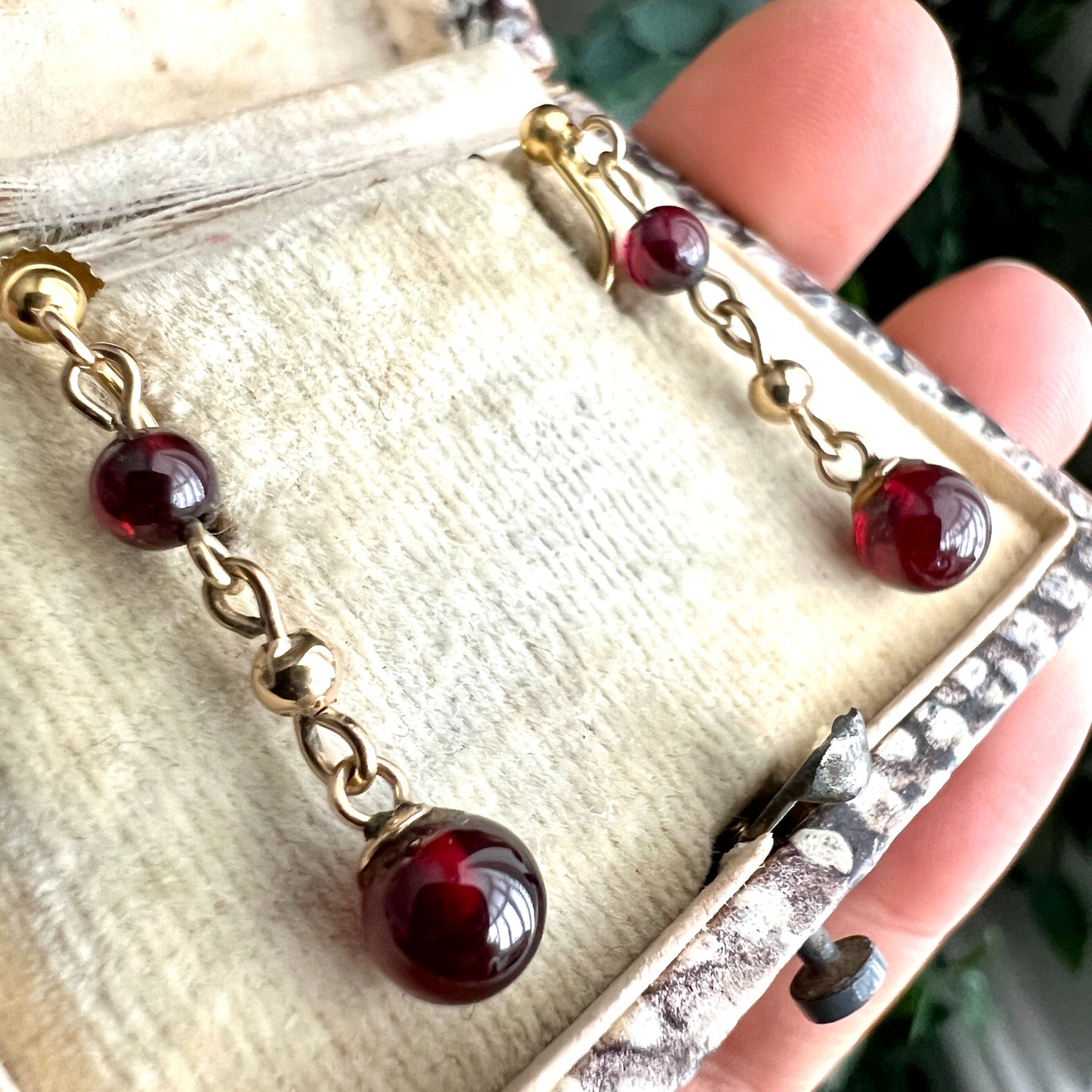 Edwardian Garnet Bead 9CT Gold Screwback Earrings