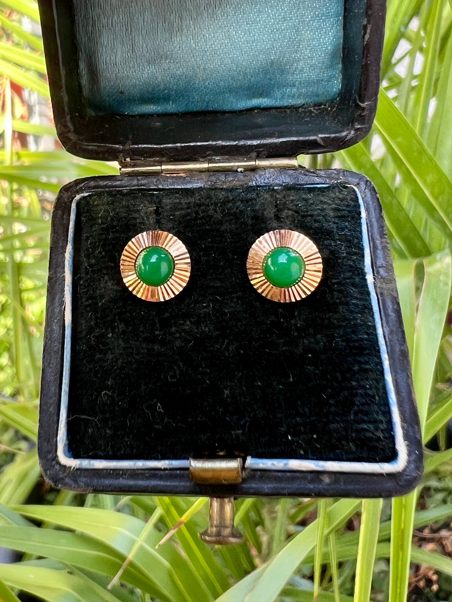 Vintage Radiating Gold Jade Glass Stud Earrings