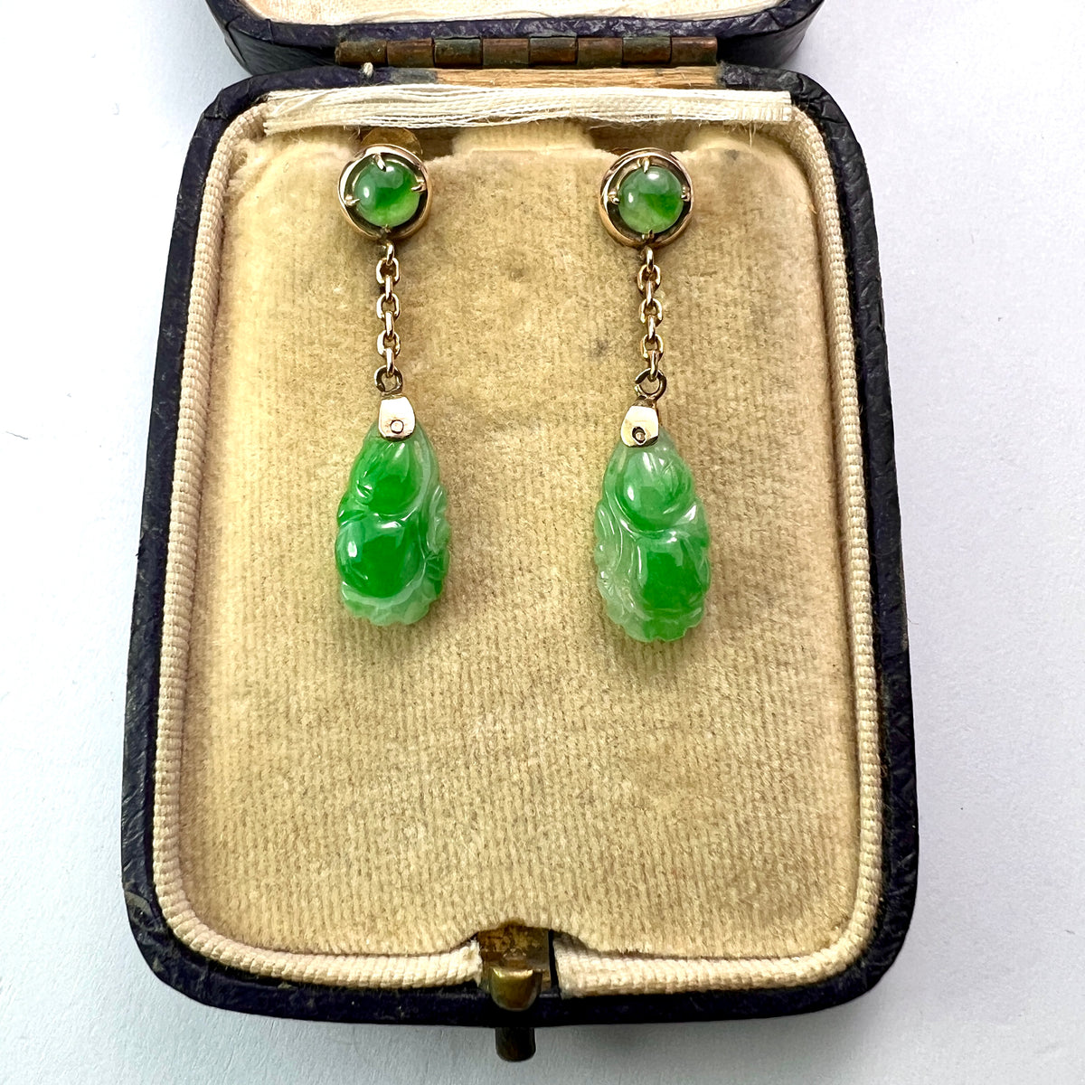 Art Deco 14CT Gold Carved Jade Drop Earrings