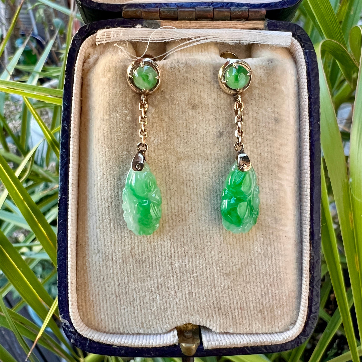 Art Deco 14CT Gold Carved Jade Drop Earrings