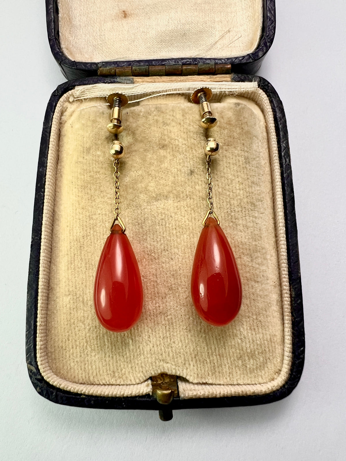 Edwardian Red Agate Chain Drop Earrings in 9CT Gold