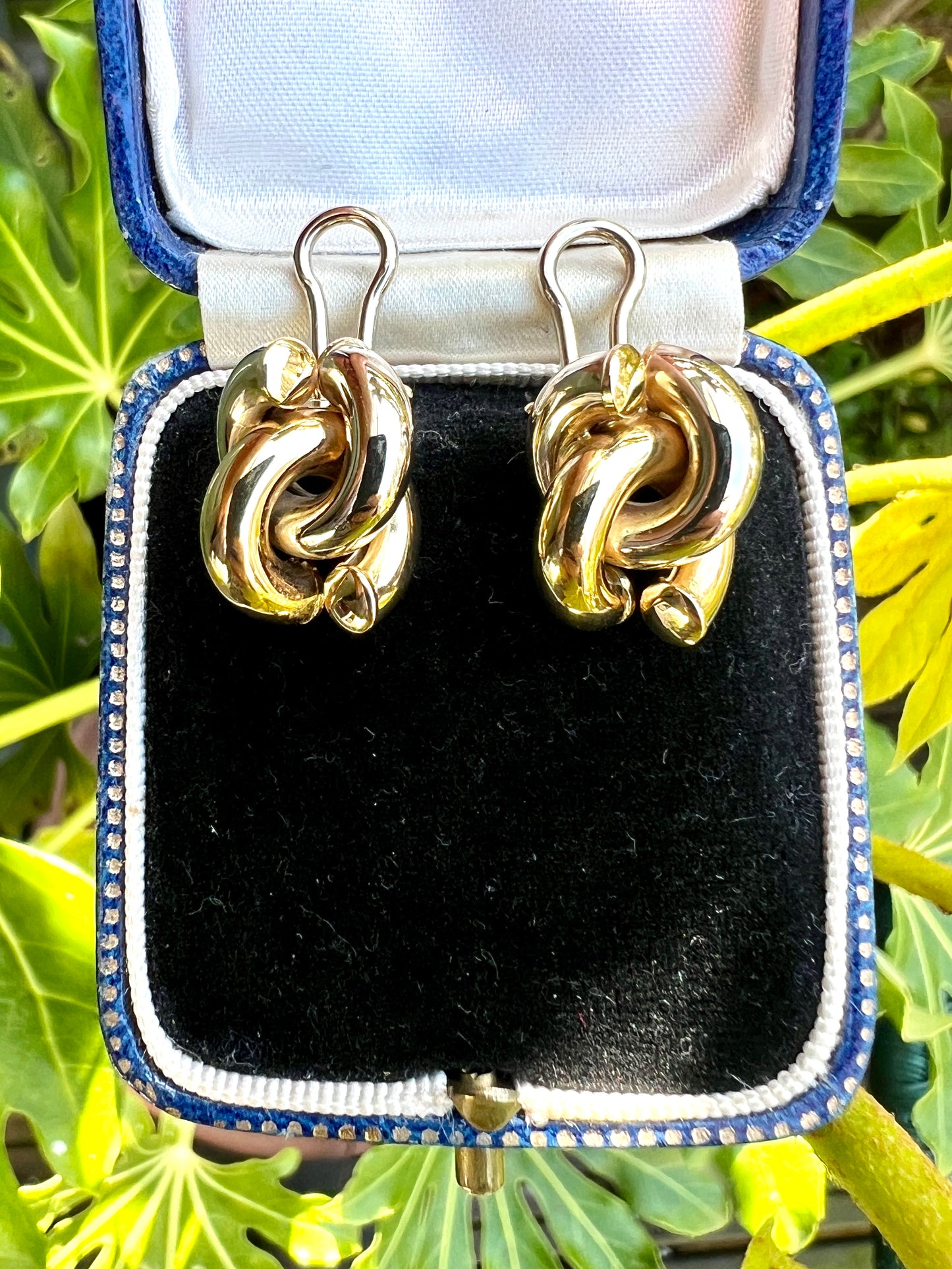 Vintage 18CT Gold Knot Earrings